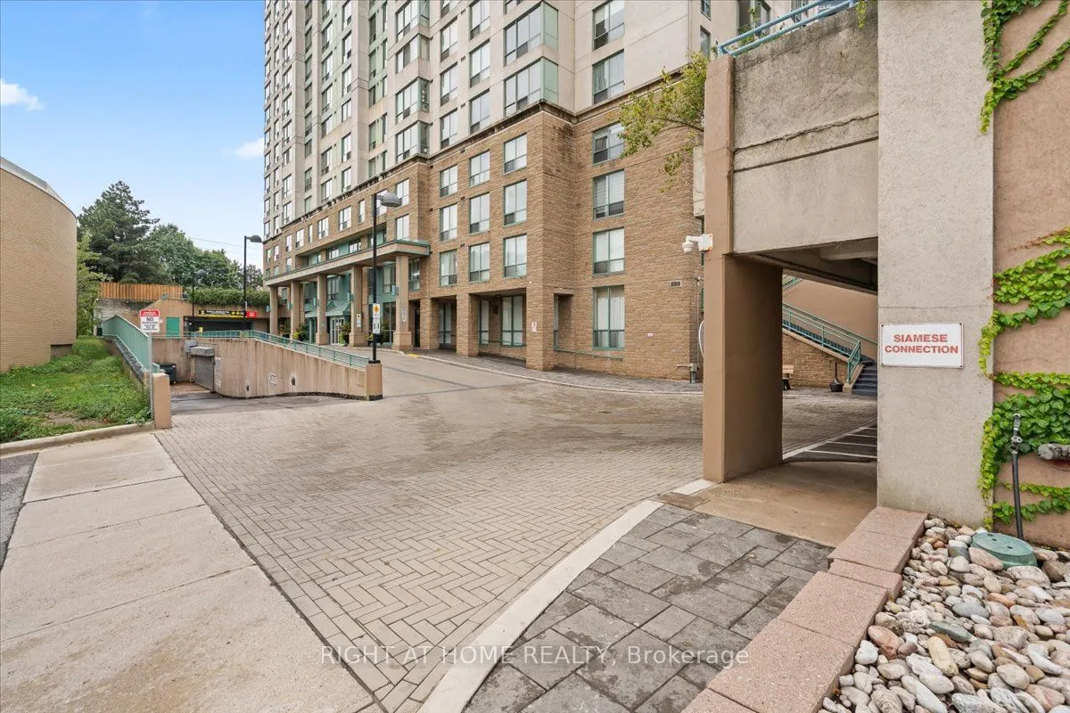 101 Subway Crescent, #1011
