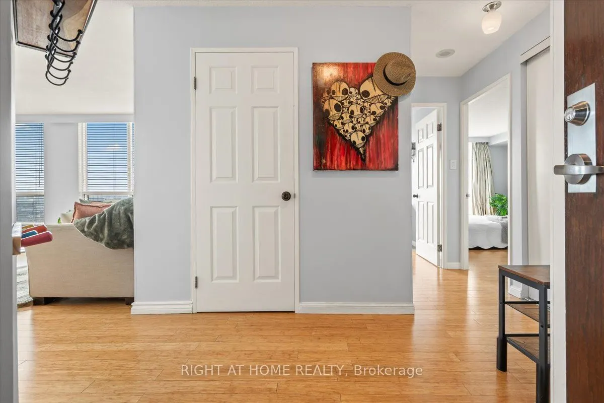 101 Subway Crescent, #1011