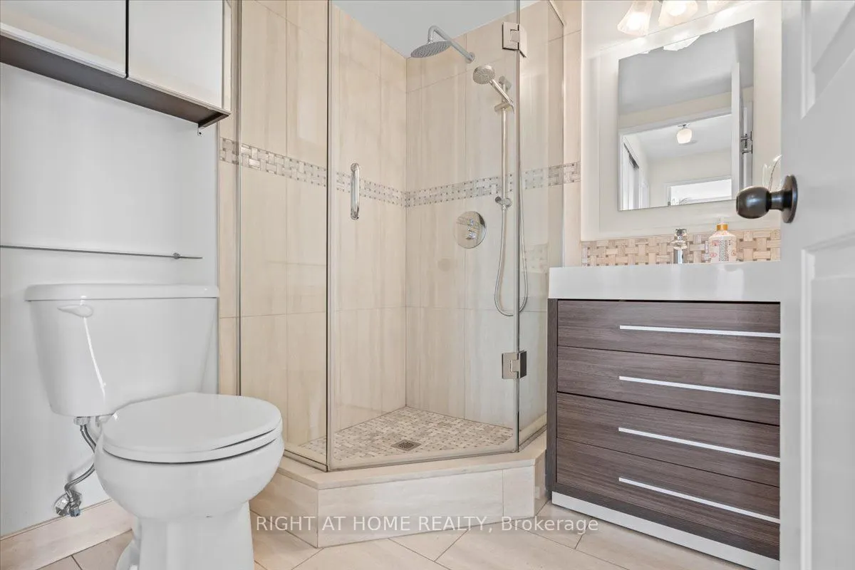 101 Subway Crescent, #1011