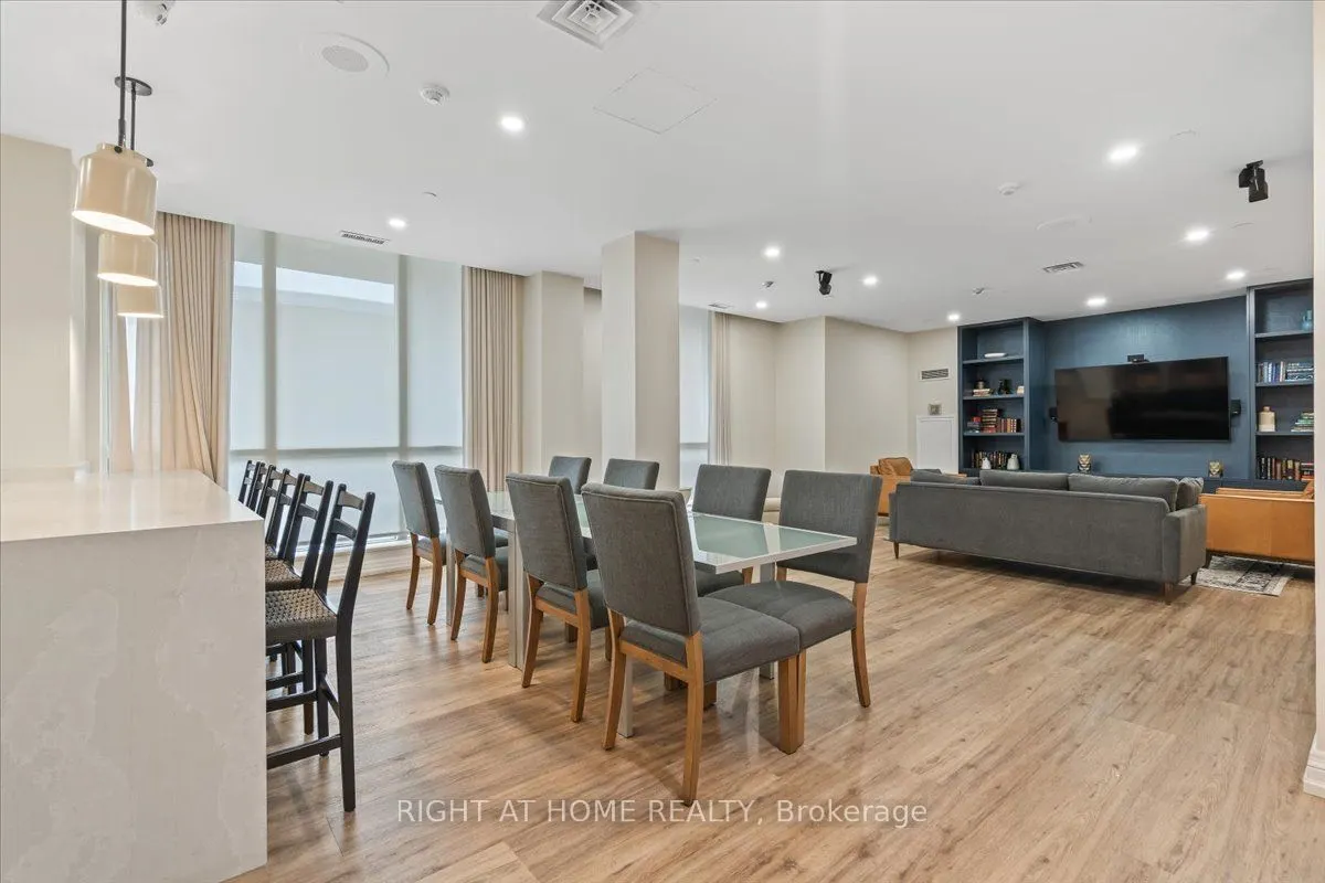 101 Subway Crescent, #1011