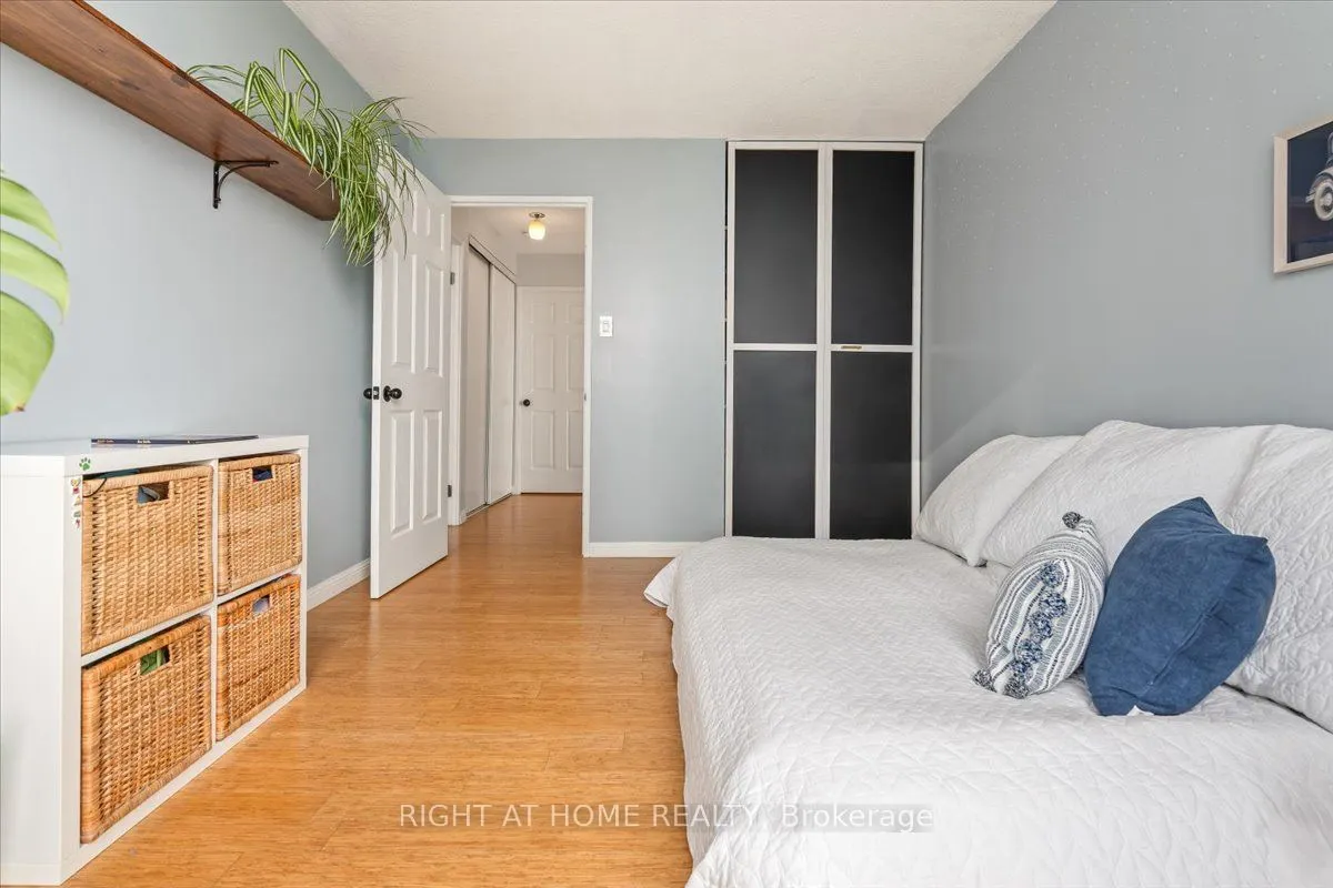 101 Subway Crescent, #1011