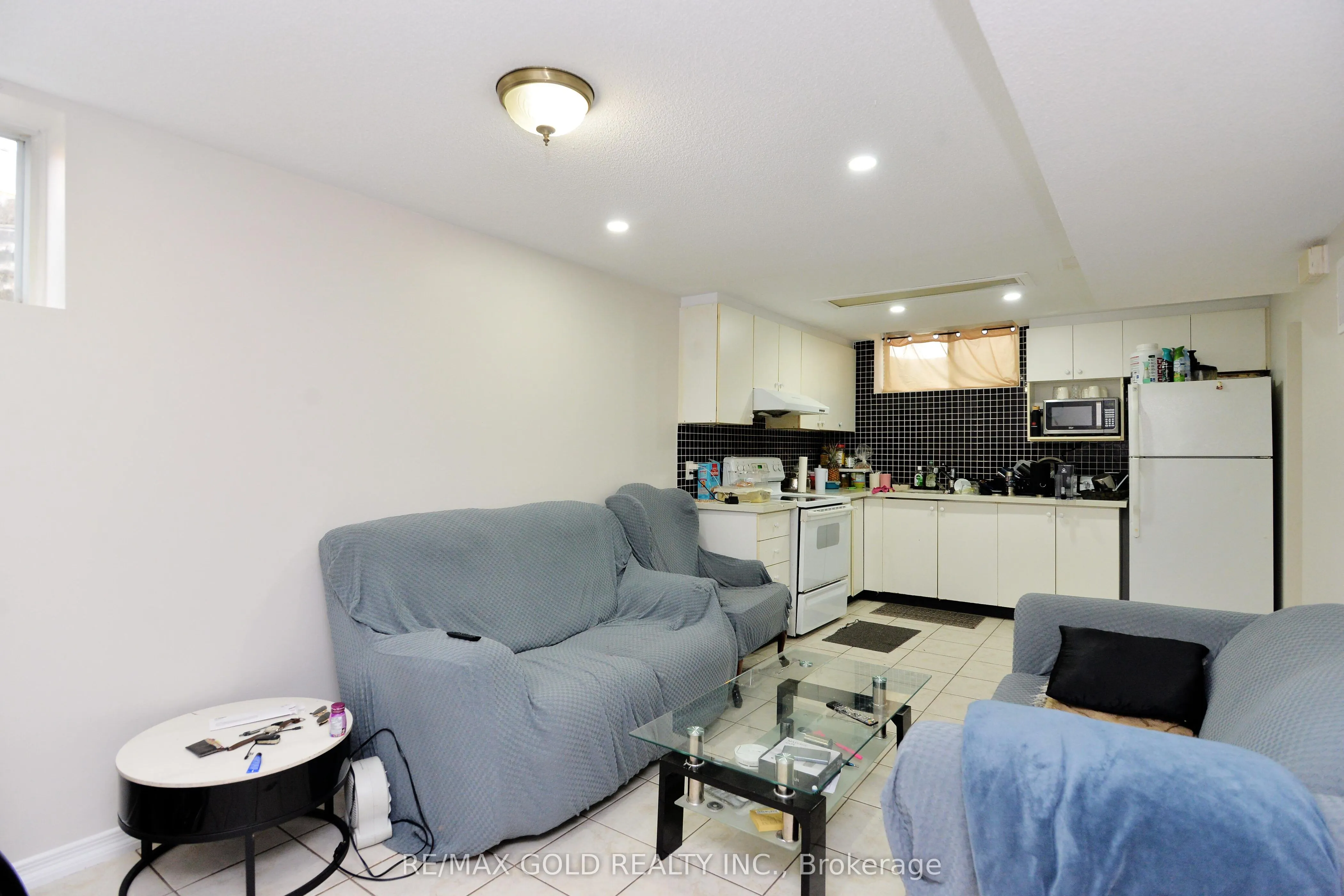 1 Blaketon Court