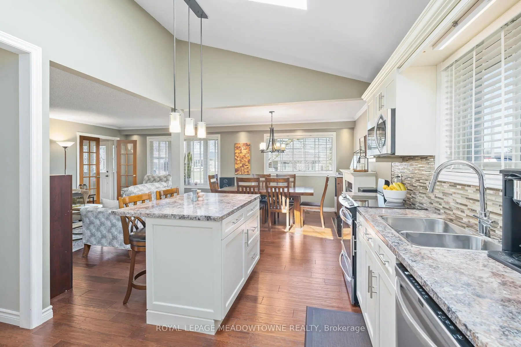 32 Joycelyn Crescent