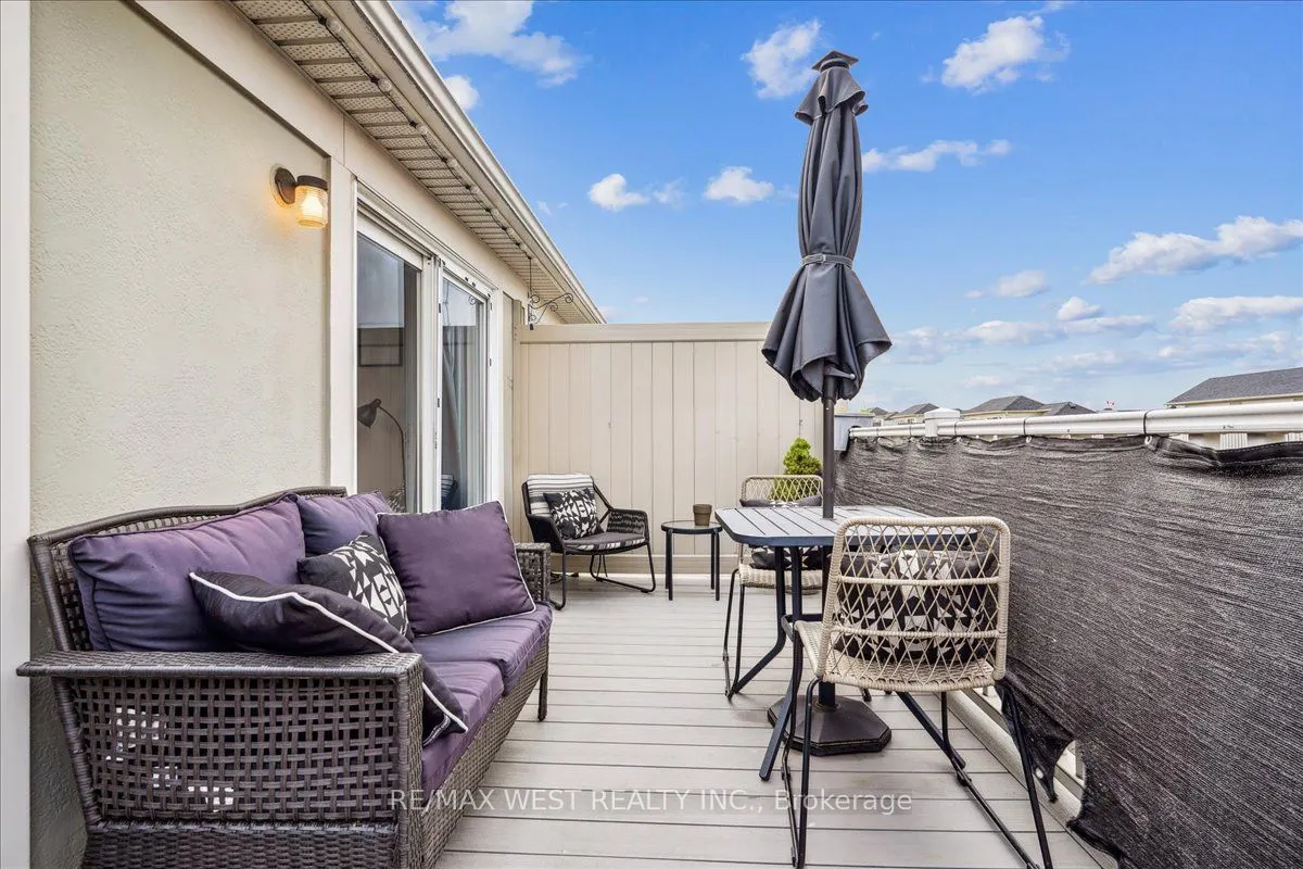 790 Neighbourhood Circle, #3