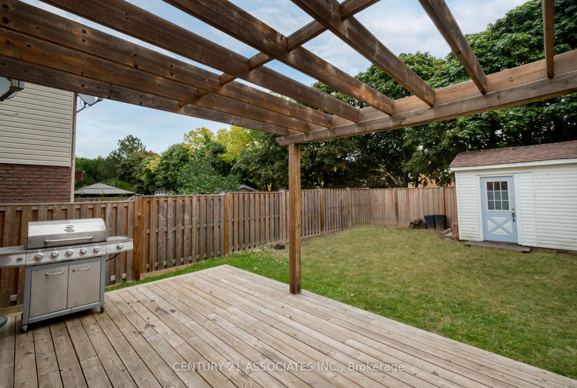 3158 Harris Crescent