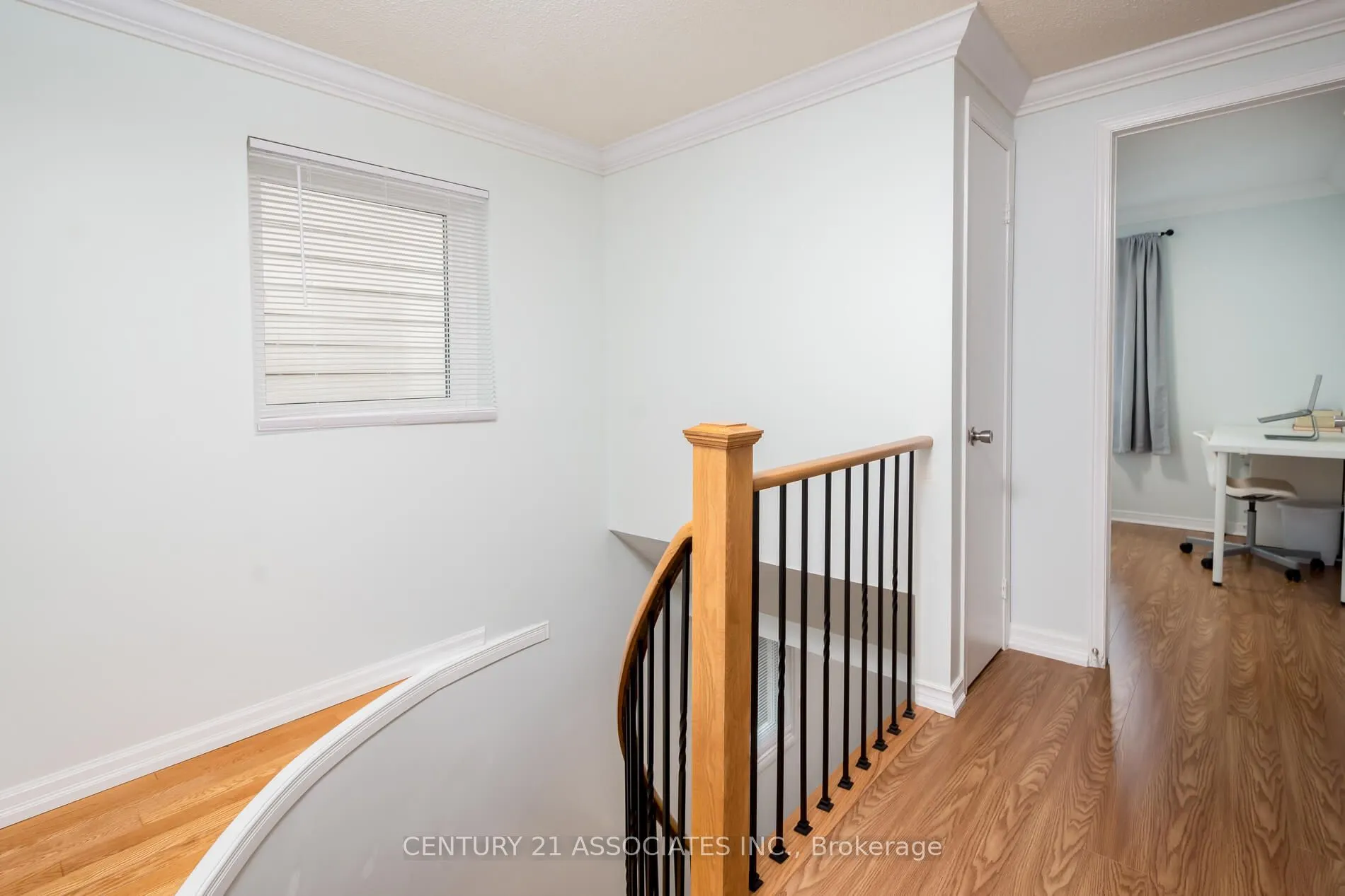 3158 Harris Crescent