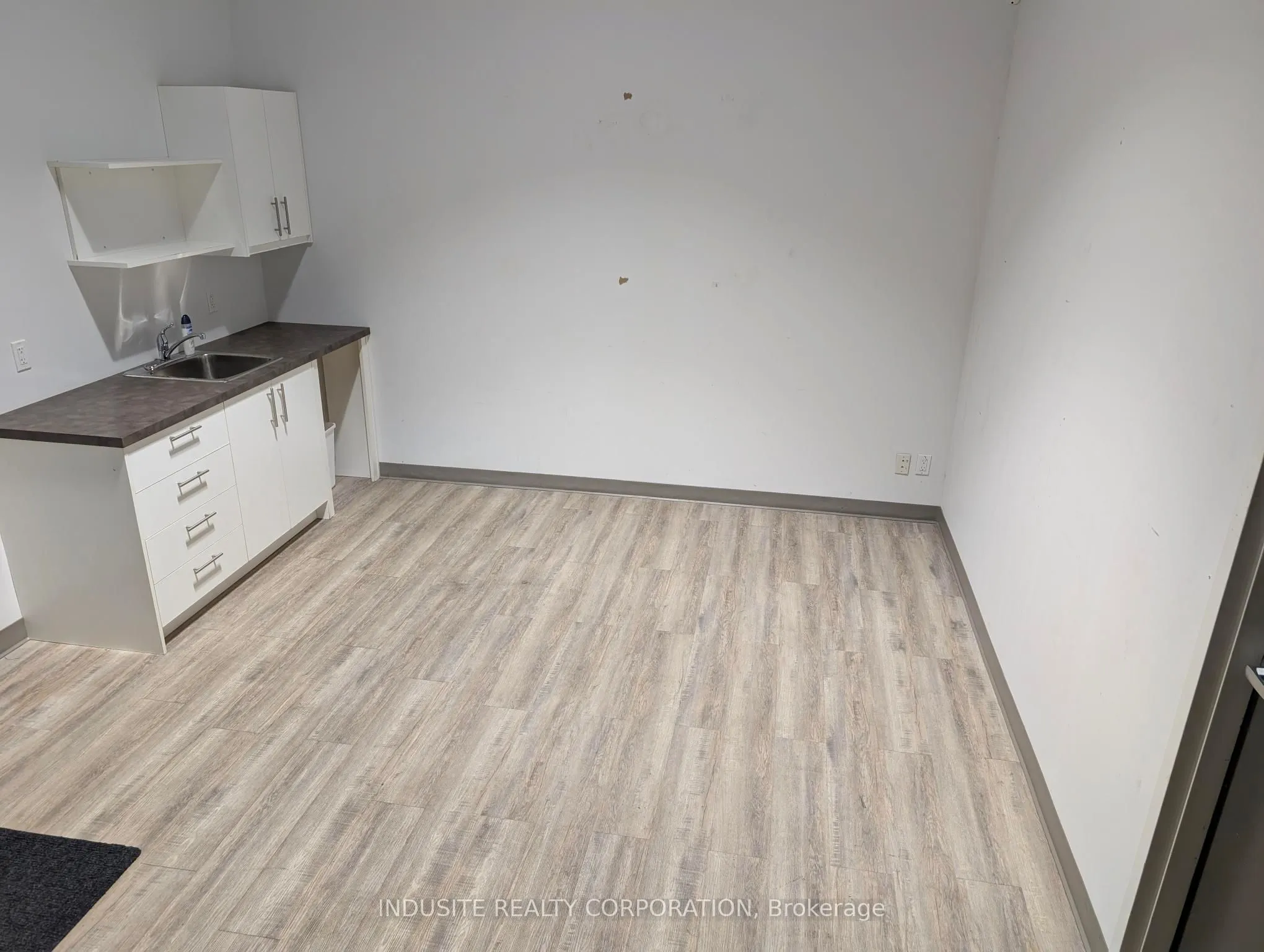 6415 Northwest Drive, #15