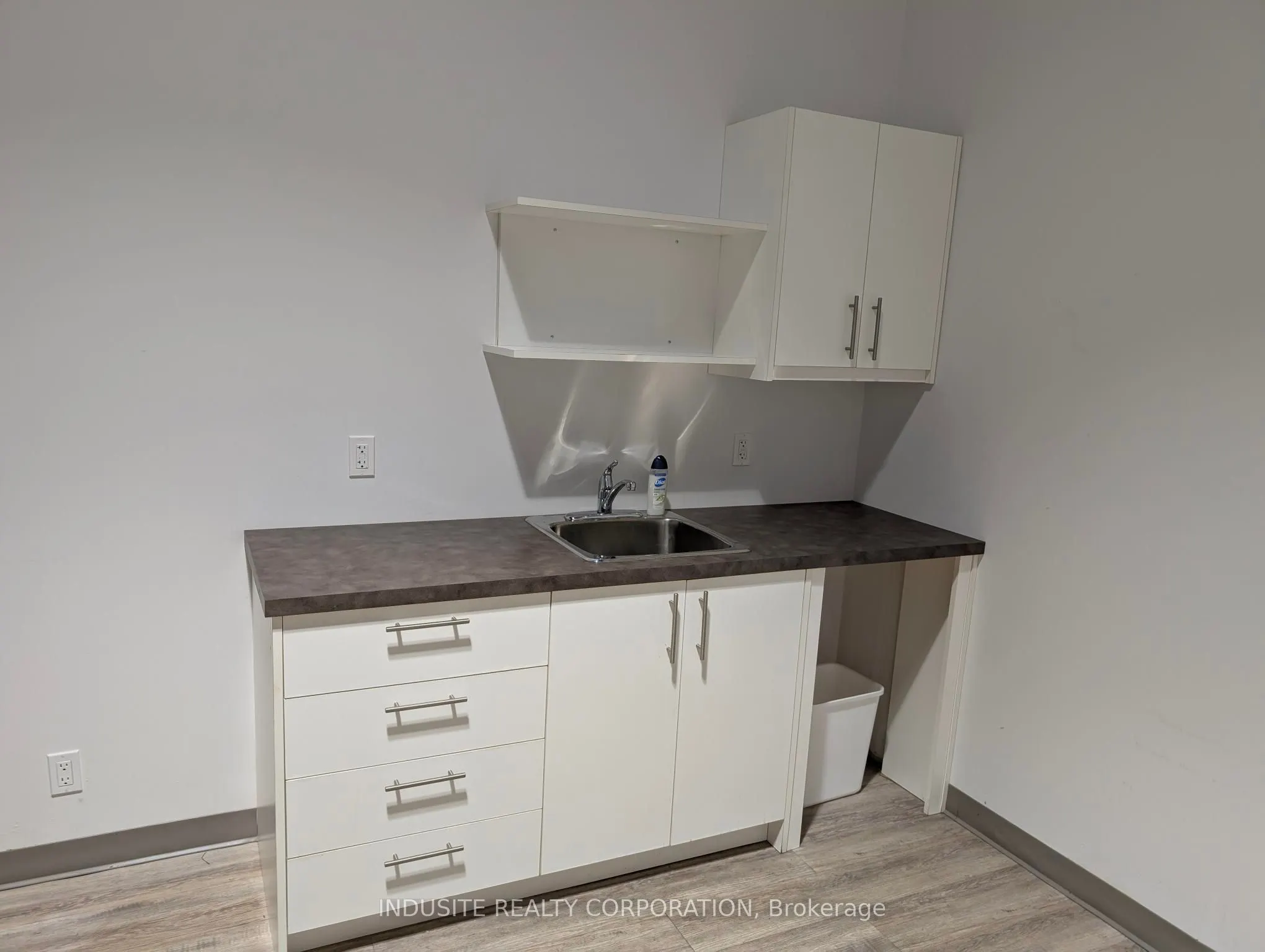 6415 Northwest Drive, #15