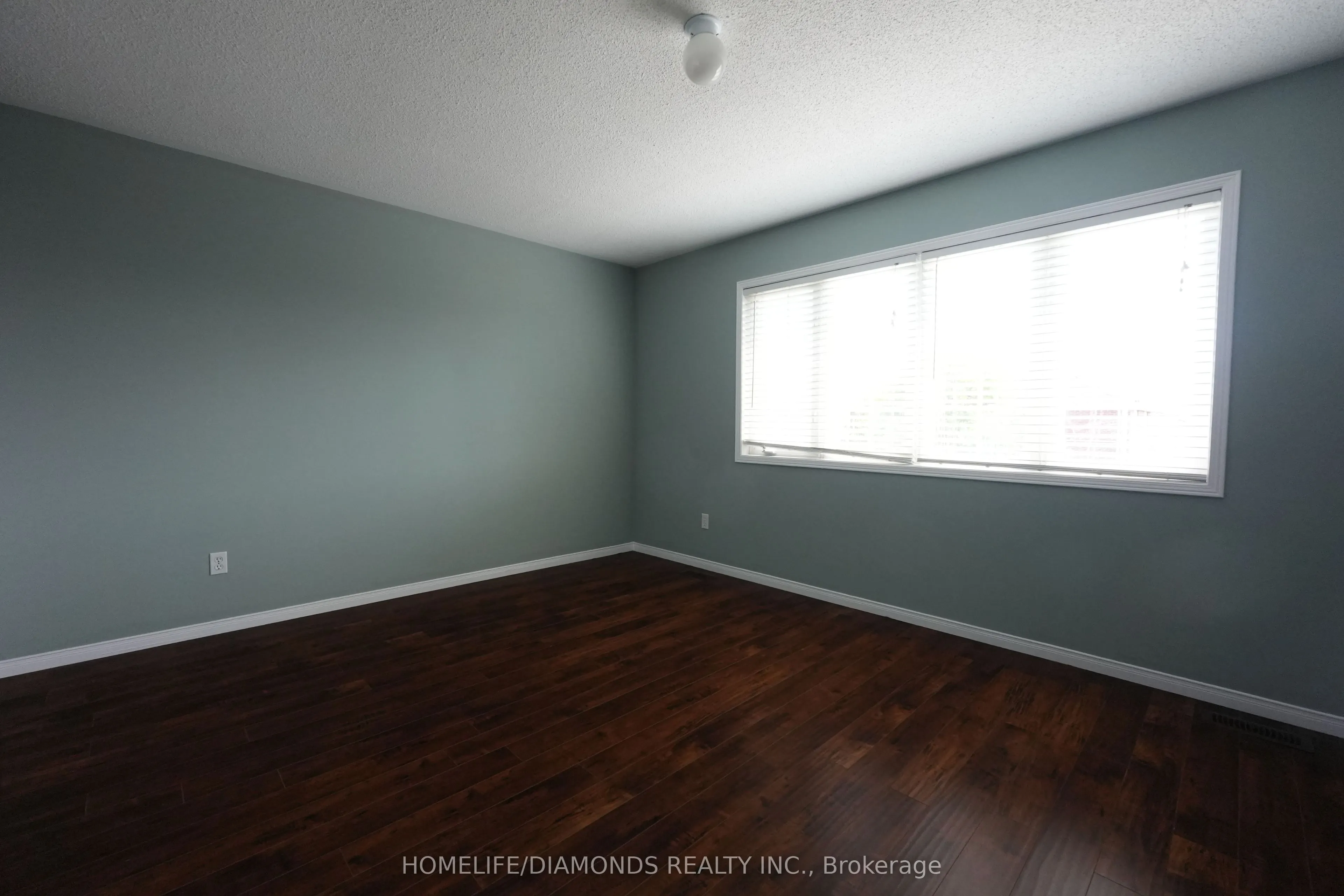 5267 BROOKWOOD Court