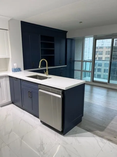 208 Enfield Place, #1202