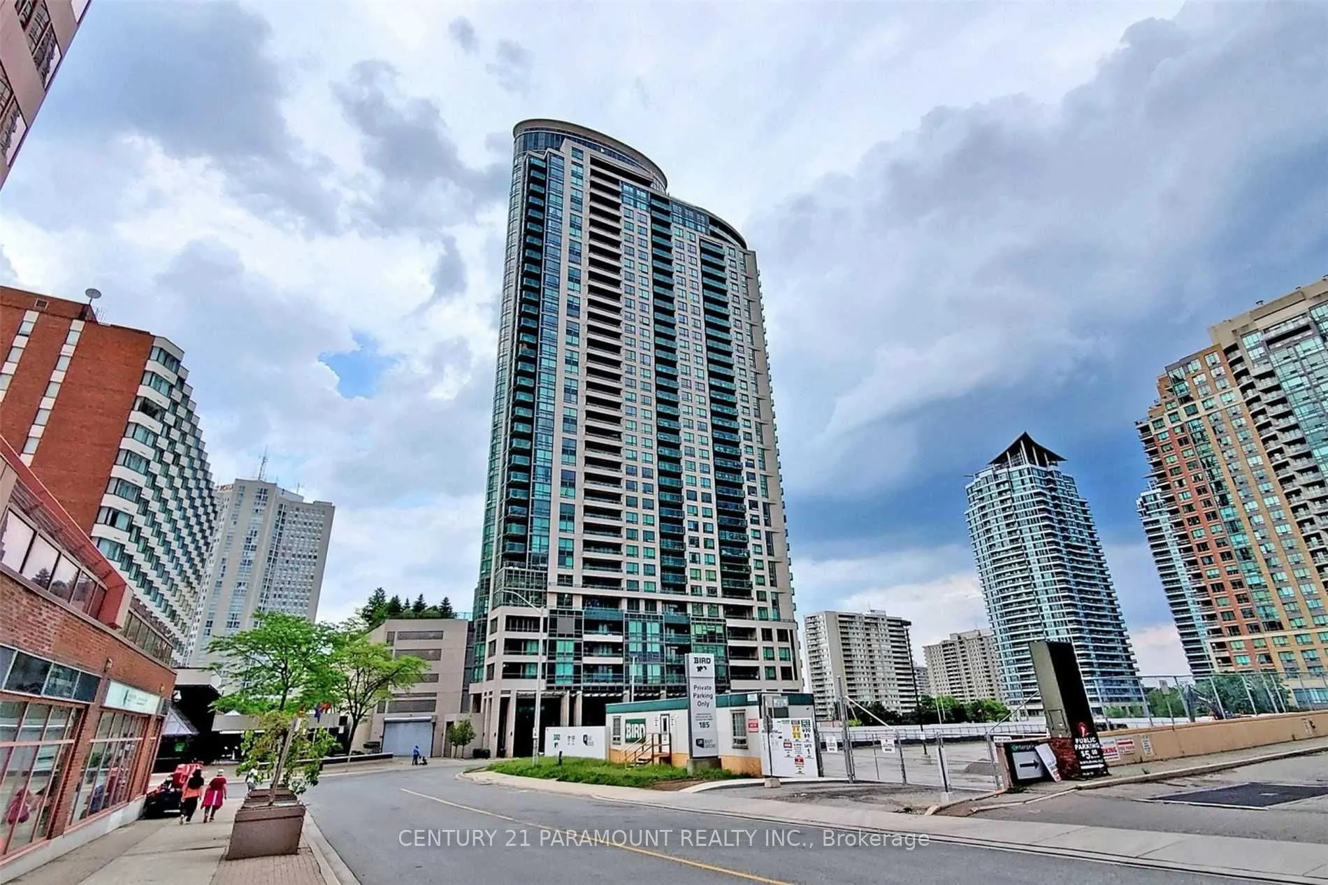 208 Enfield Place, #1202