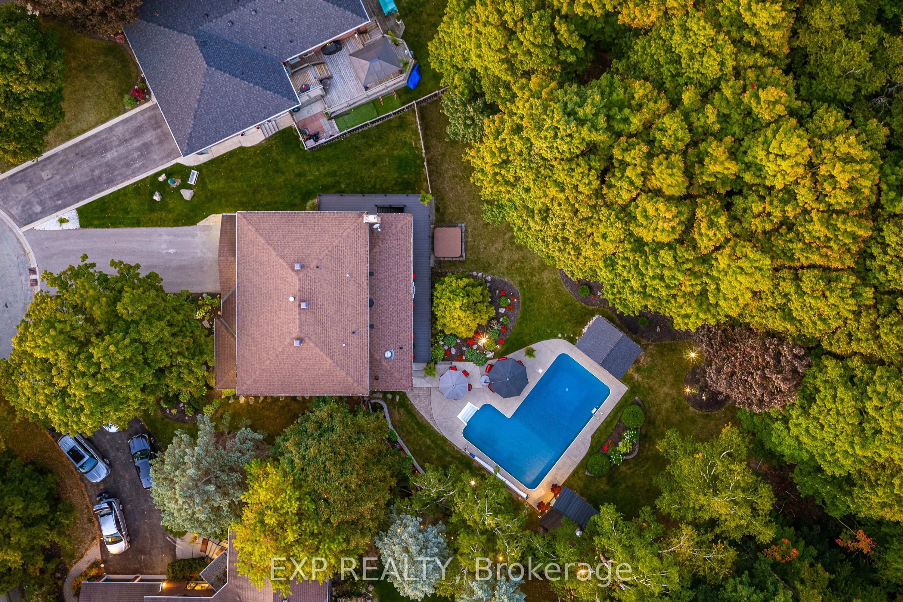 160 Little Court