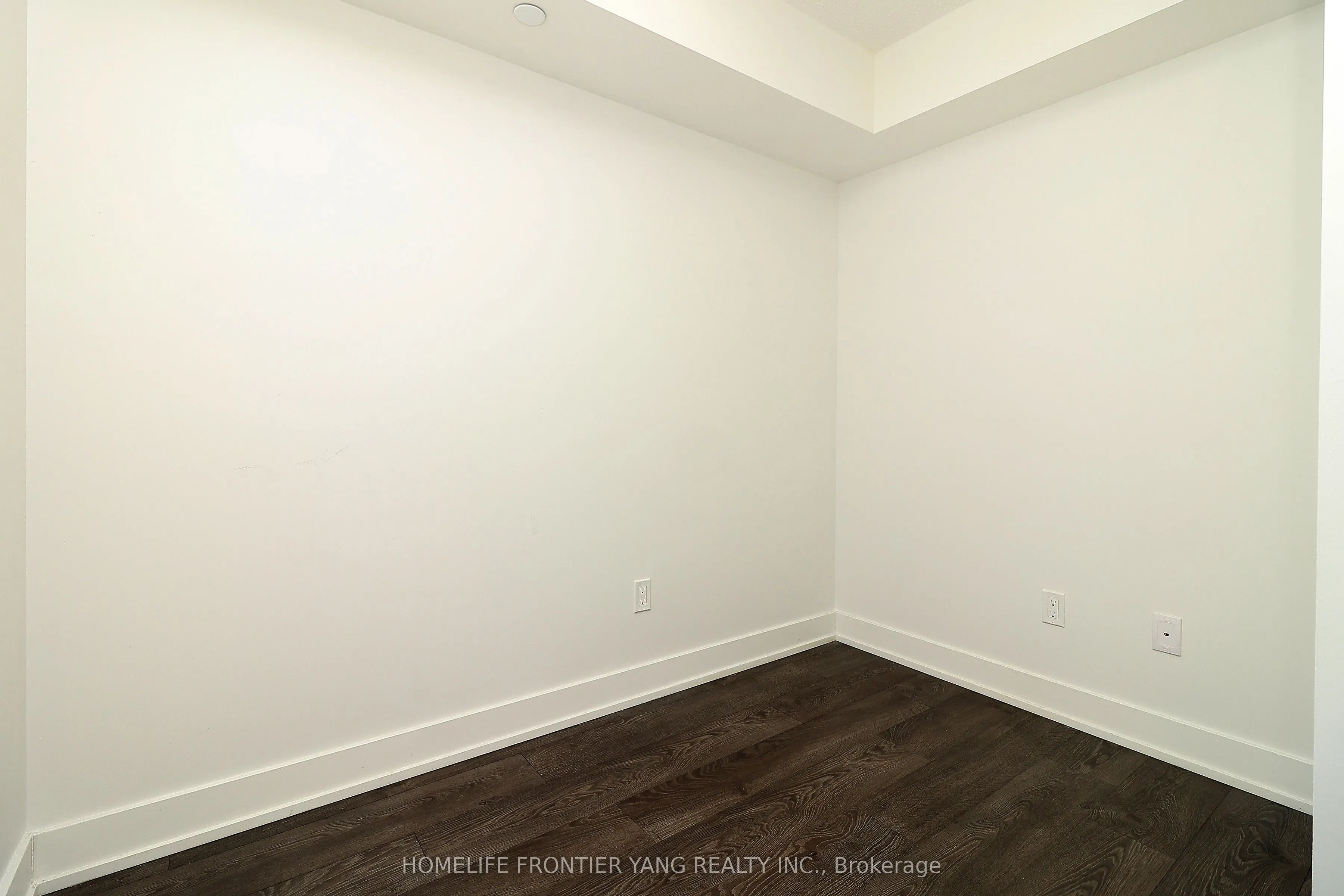 7 Mabelle Avenue, #501