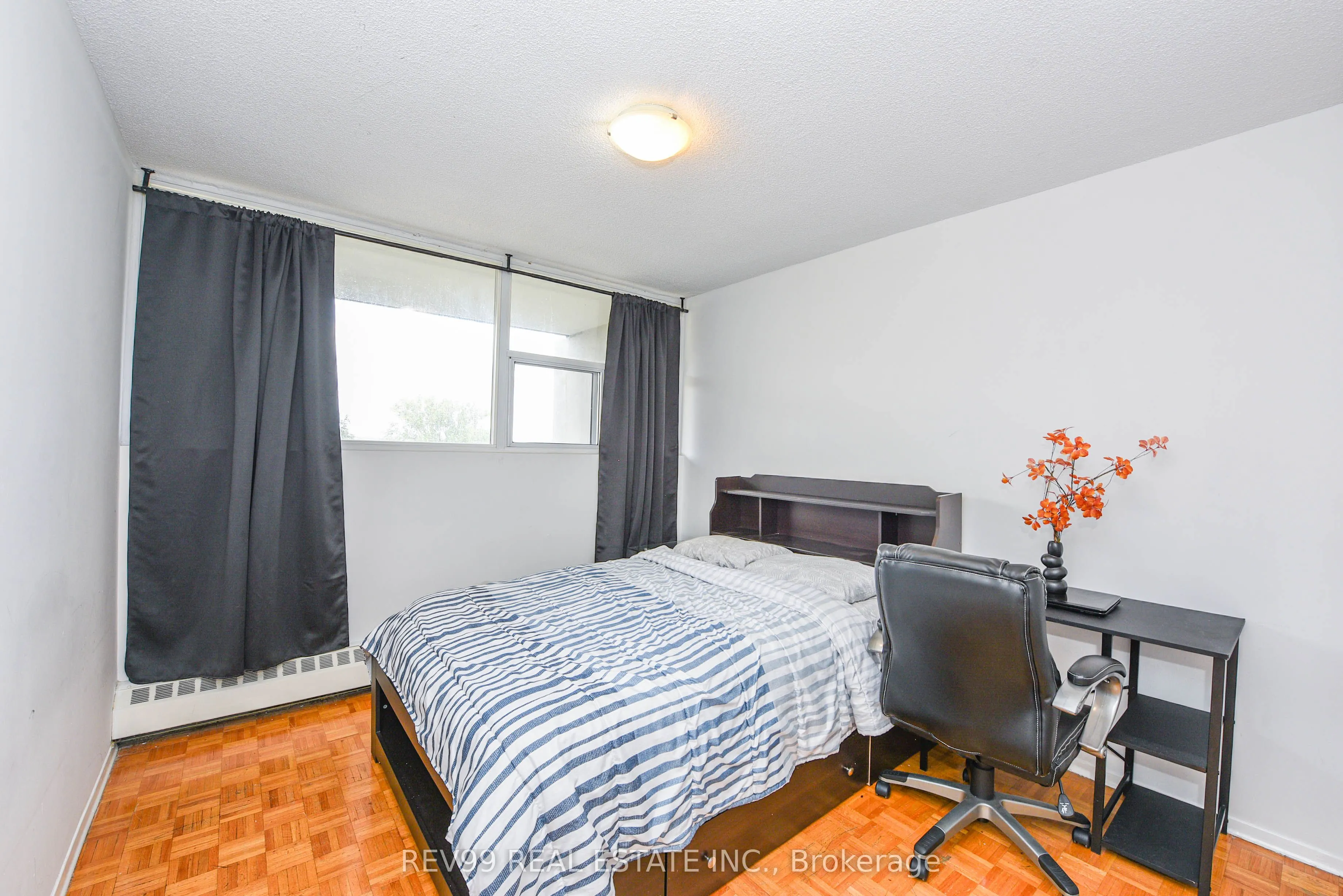2121 Roche Court, #504