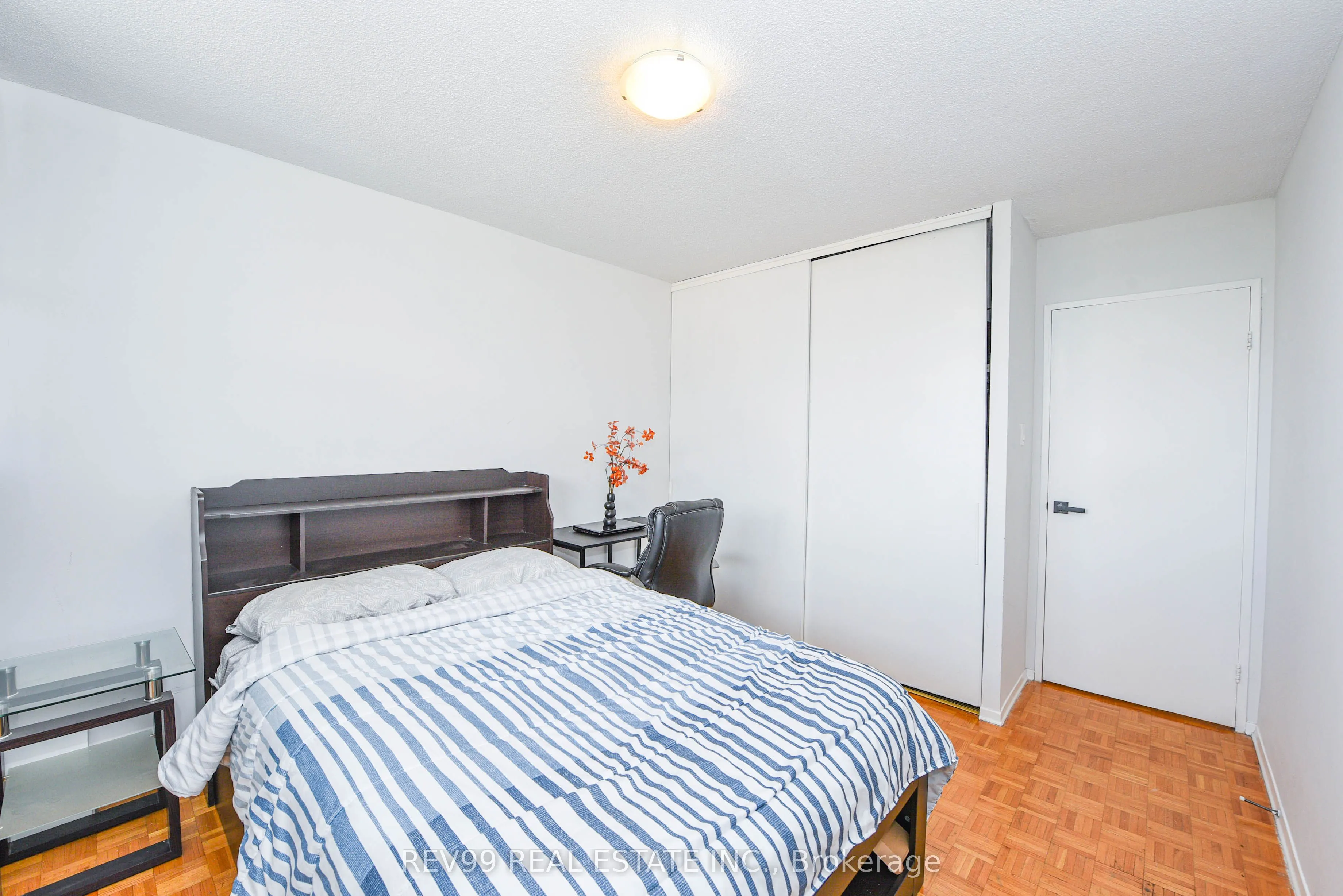 2121 Roche Court, #504