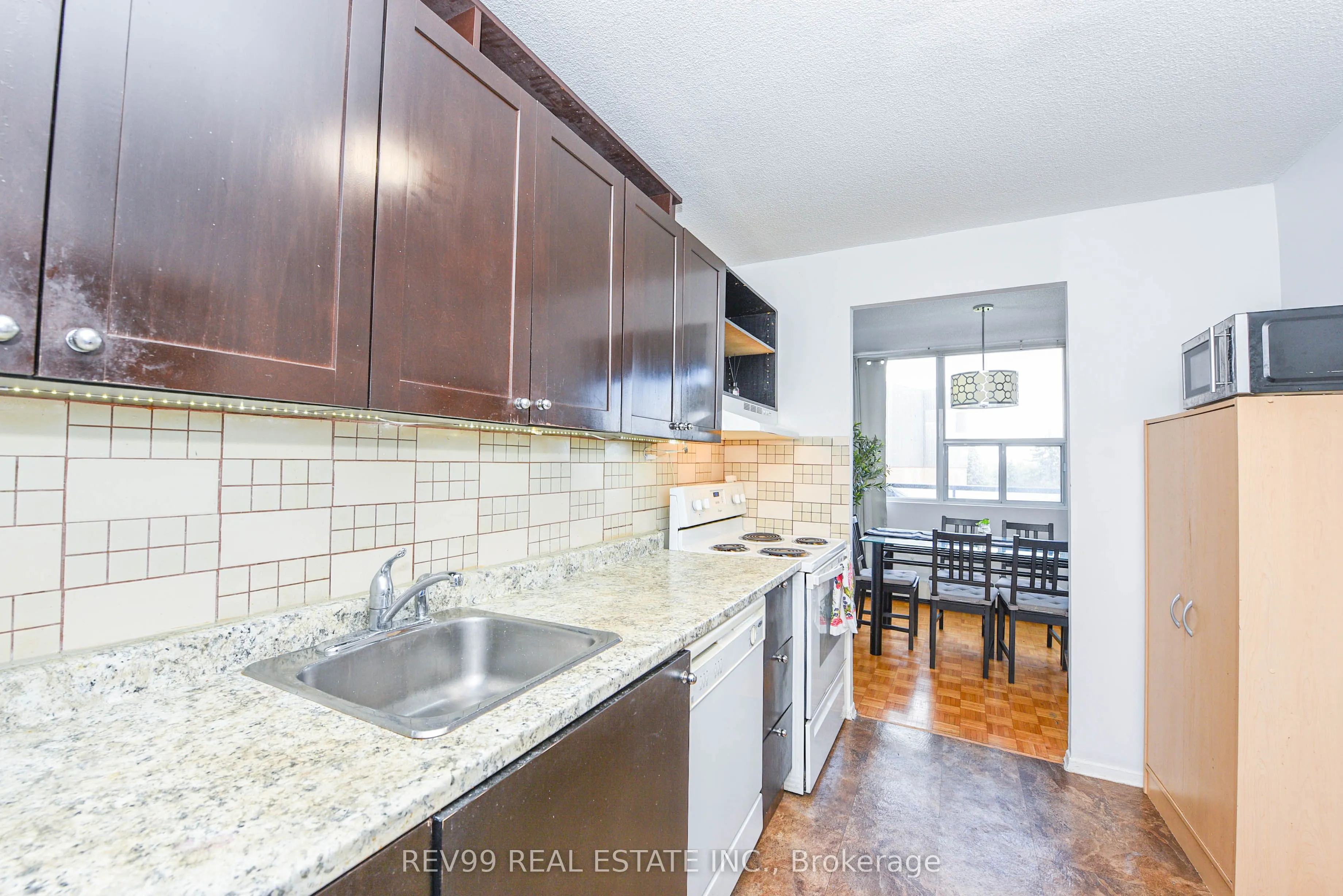 2121 Roche Court, #504