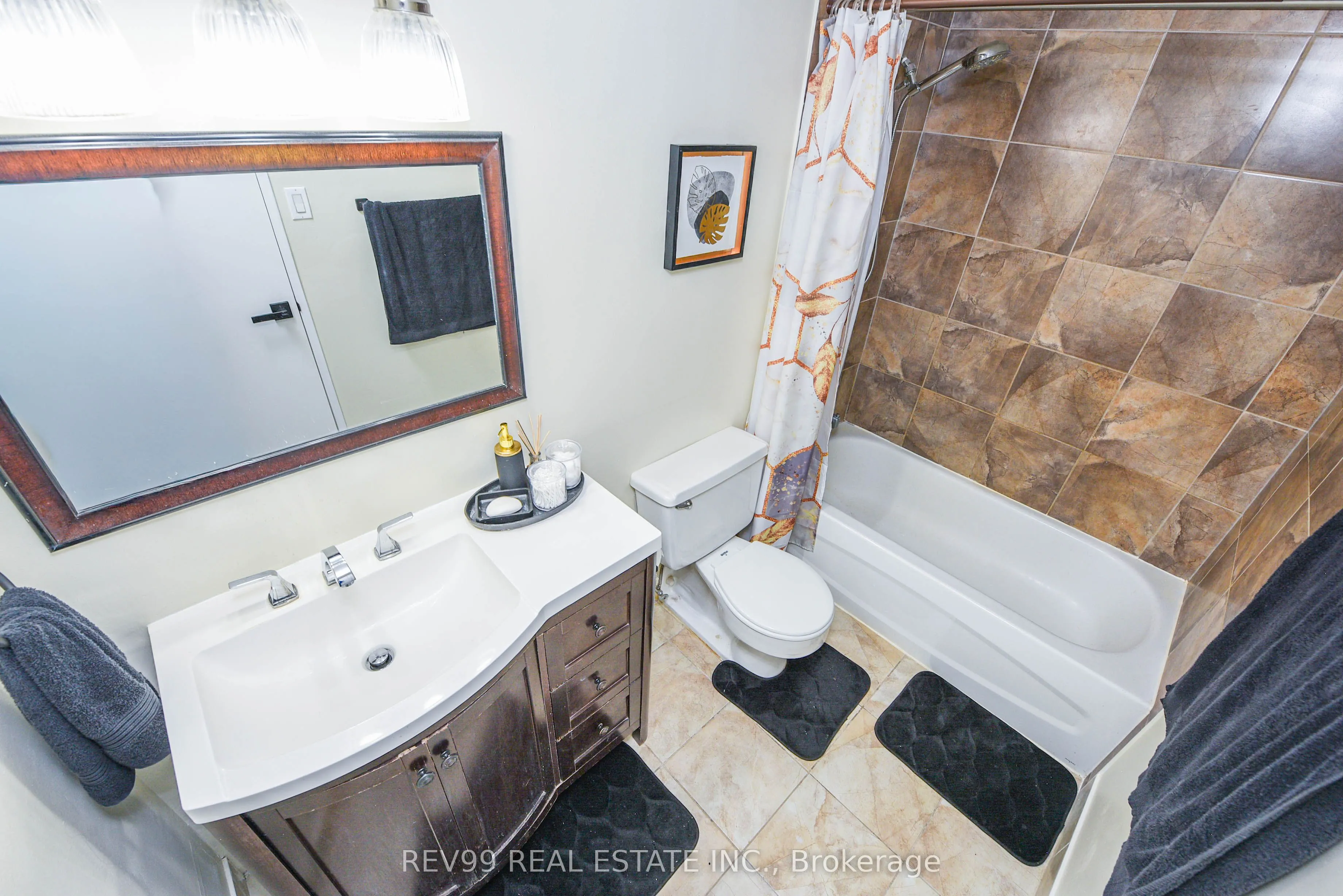 2121 Roche Court, #504
