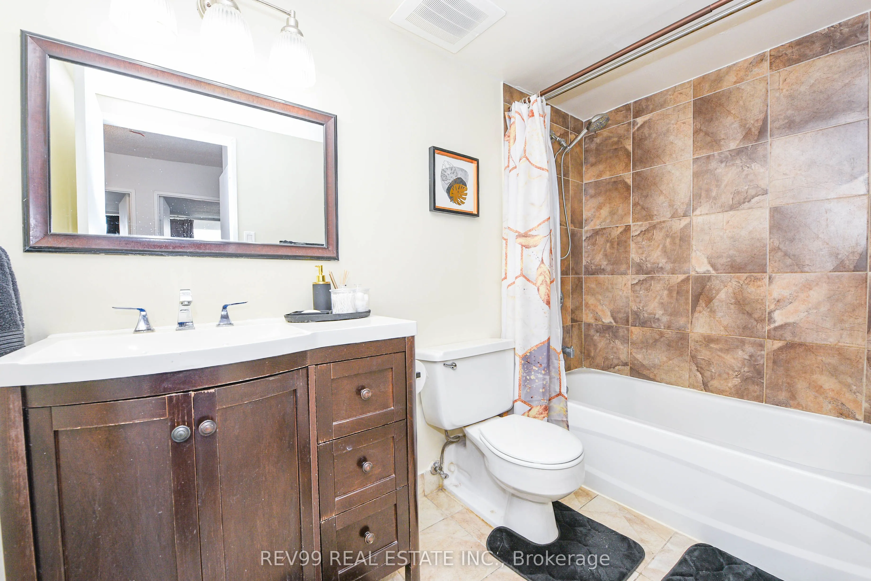 2121 Roche Court, #504