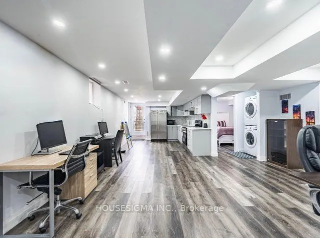 6929 Vicar Gate, #Basement