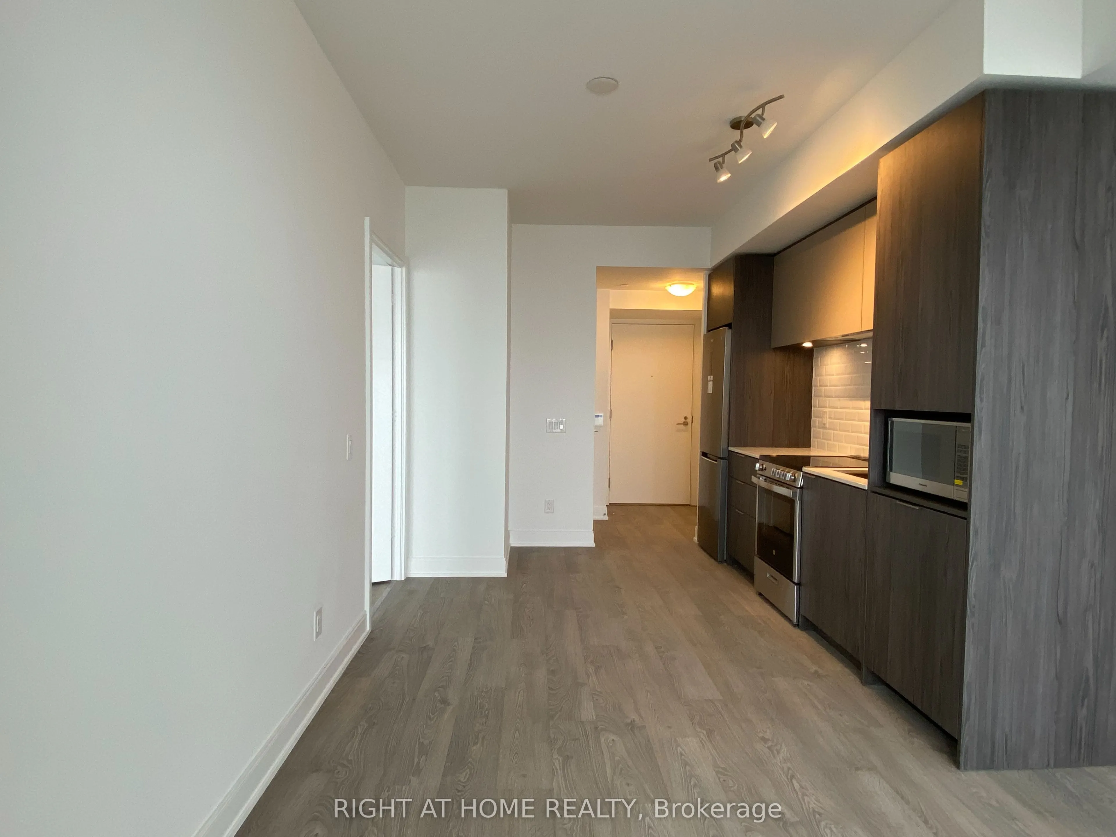 70 Annie Craig Drive, #1610
