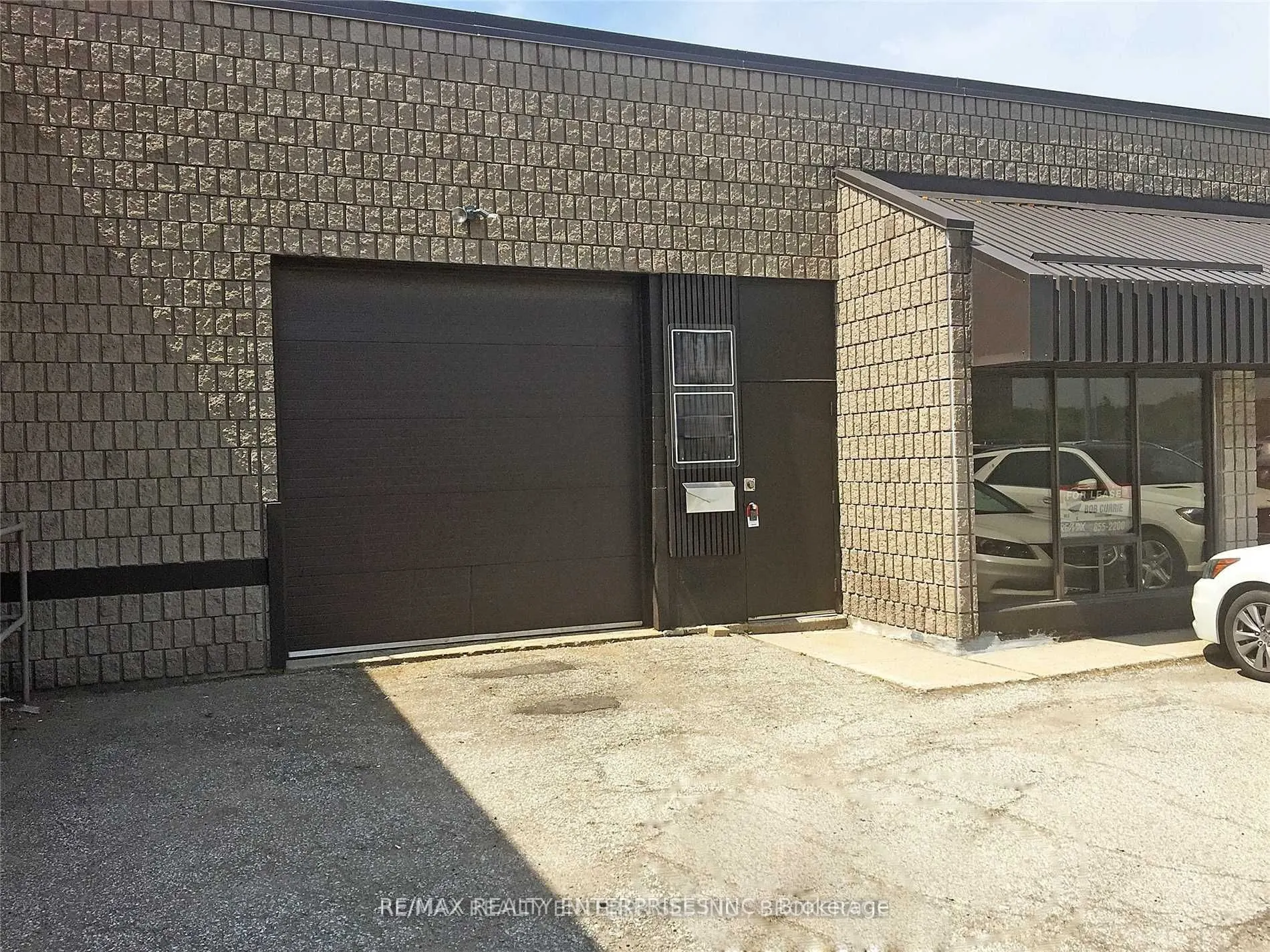 2133 Royal Windsor Drive, #24