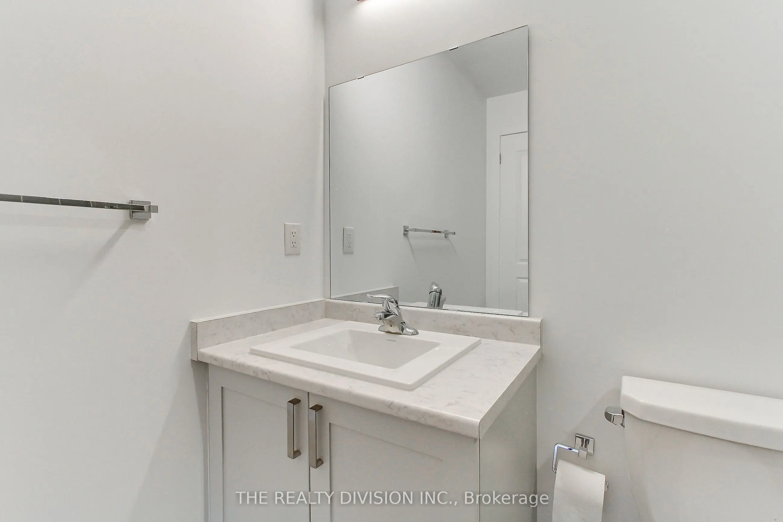 1063 Douglas McCurdy Common, #611