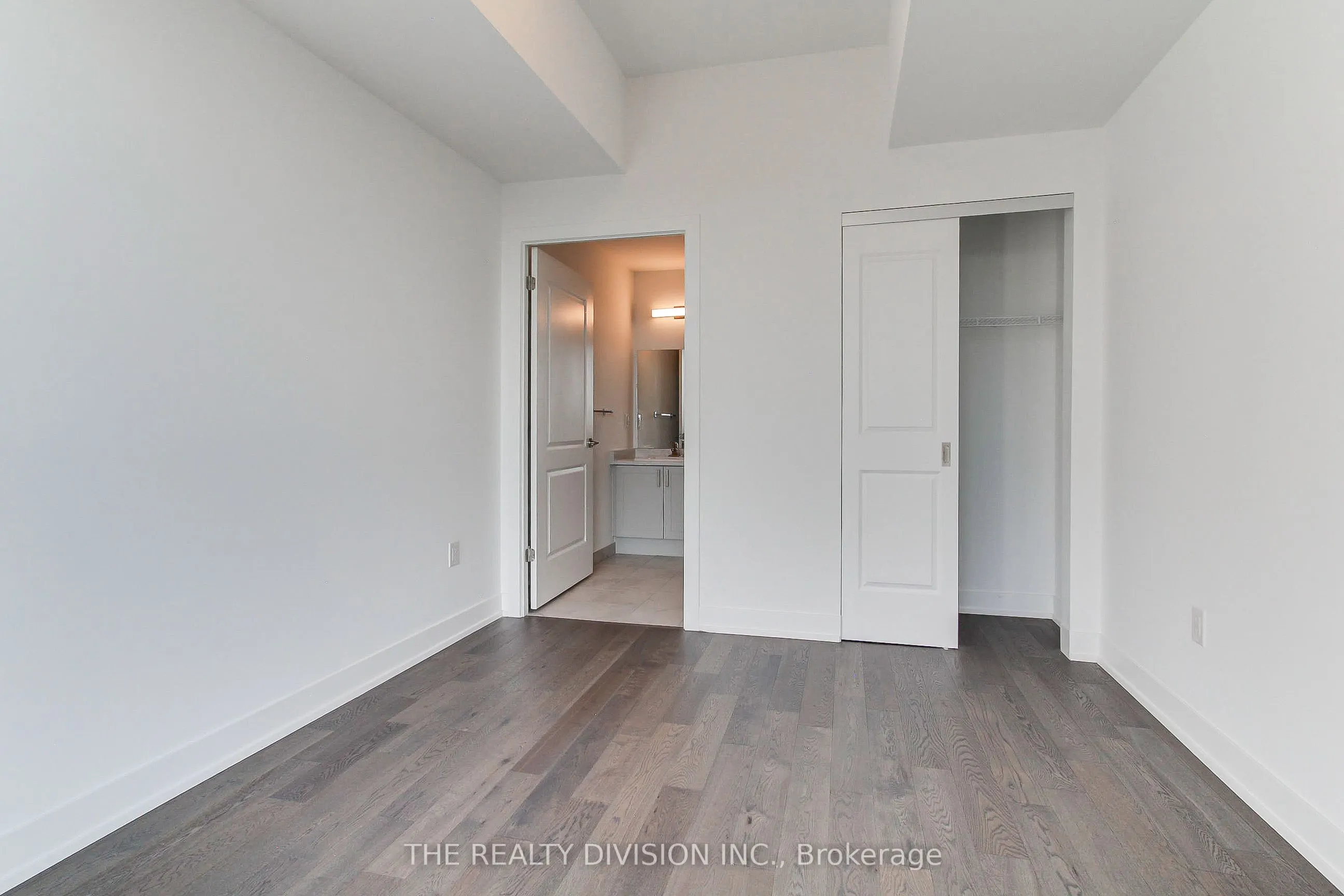 1063 Douglas McCurdy Common, #611