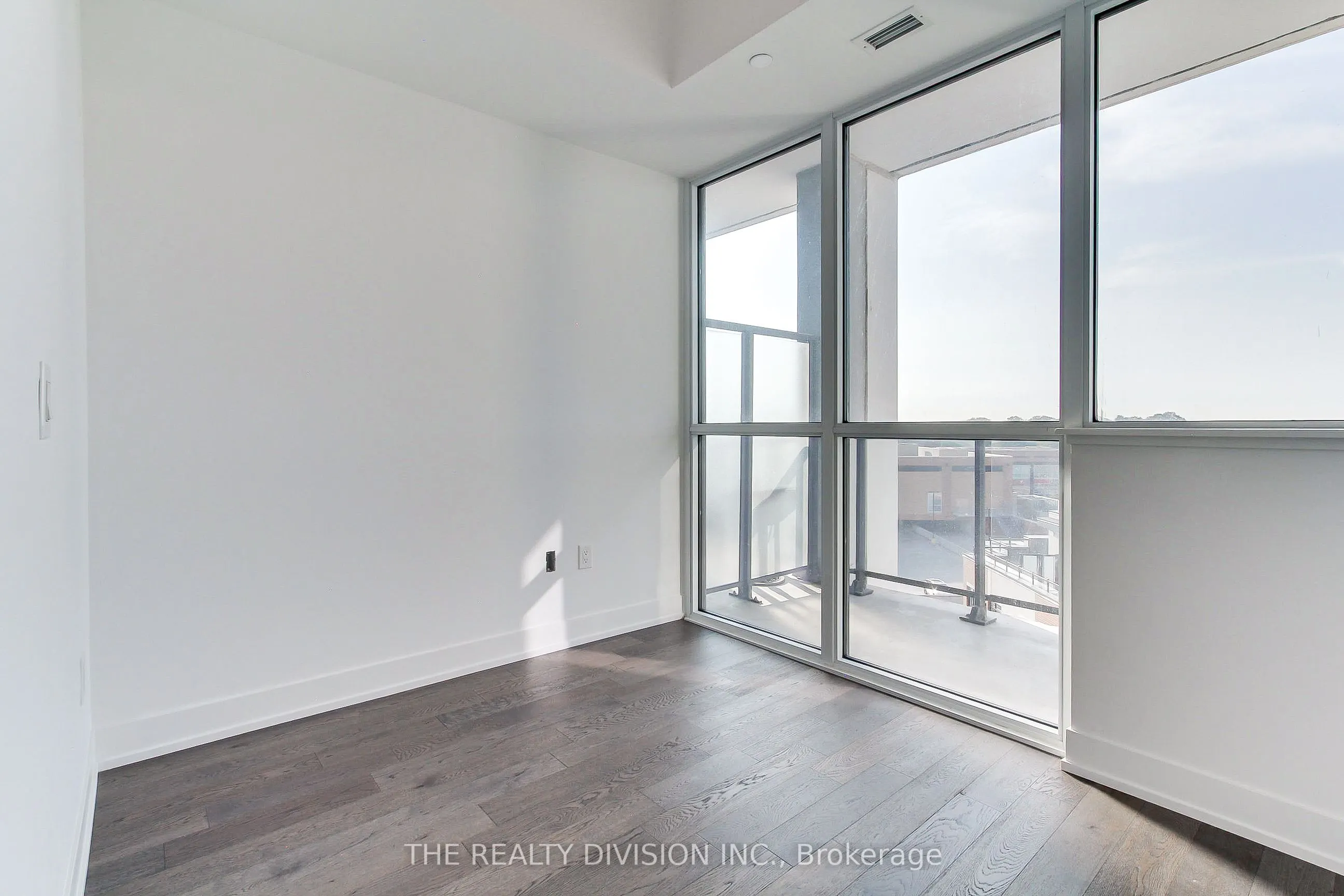 1063 Douglas McCurdy Common, #611