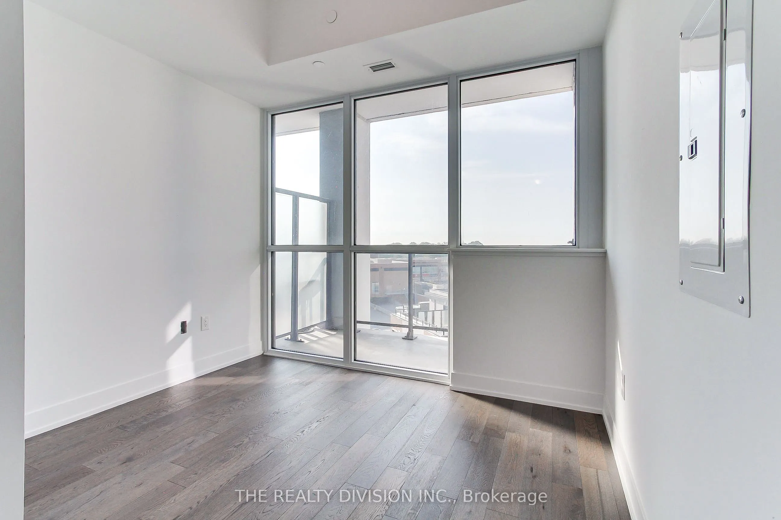 1063 Douglas McCurdy Common, #611