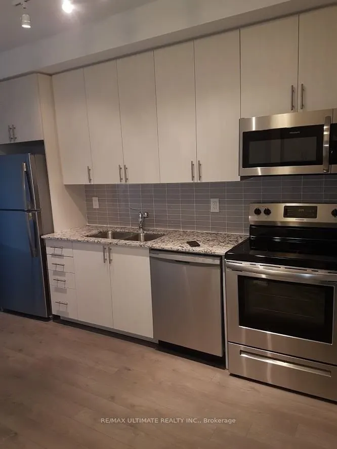 3091 Dufferin Street, #102