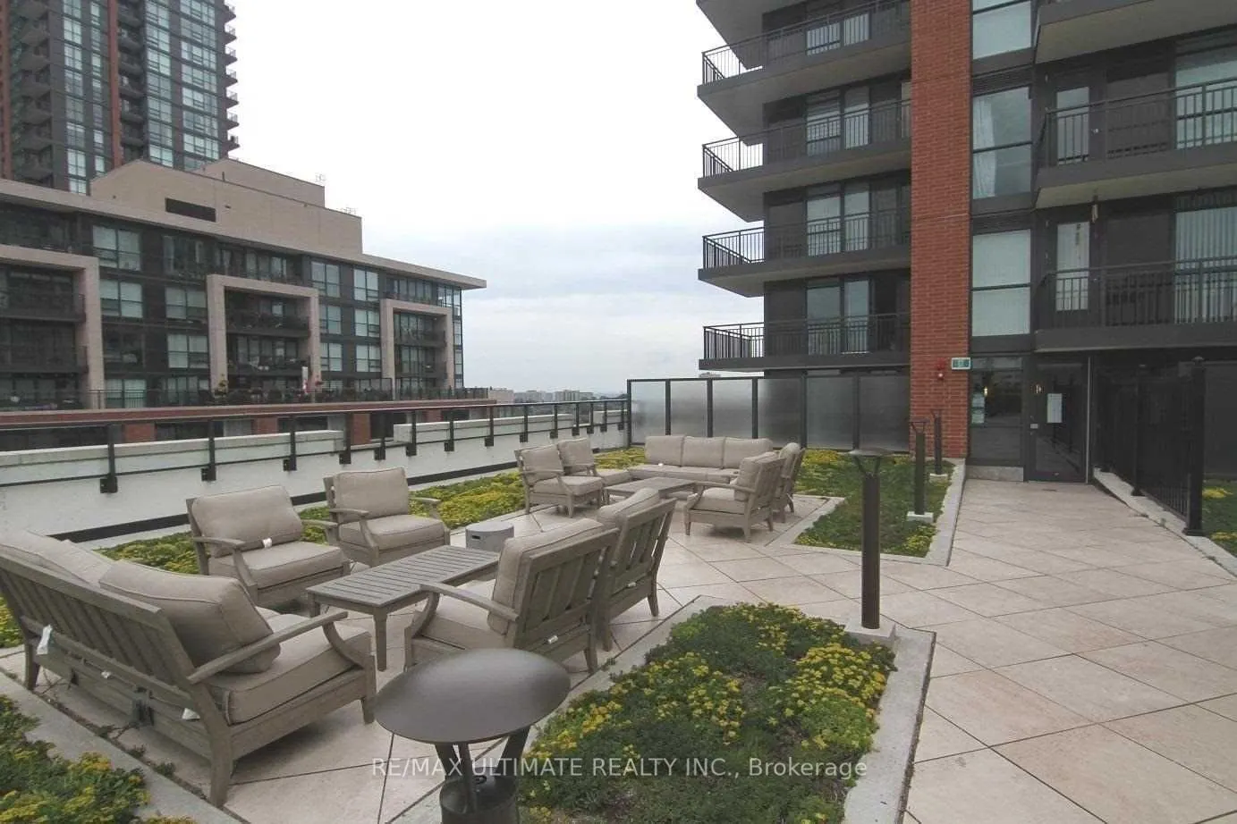 3091 Dufferin Street, #102