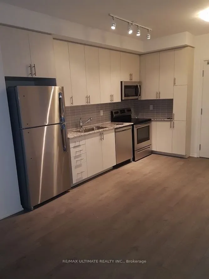 3091 Dufferin Street, #102