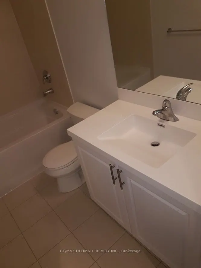 3091 Dufferin Street, #102