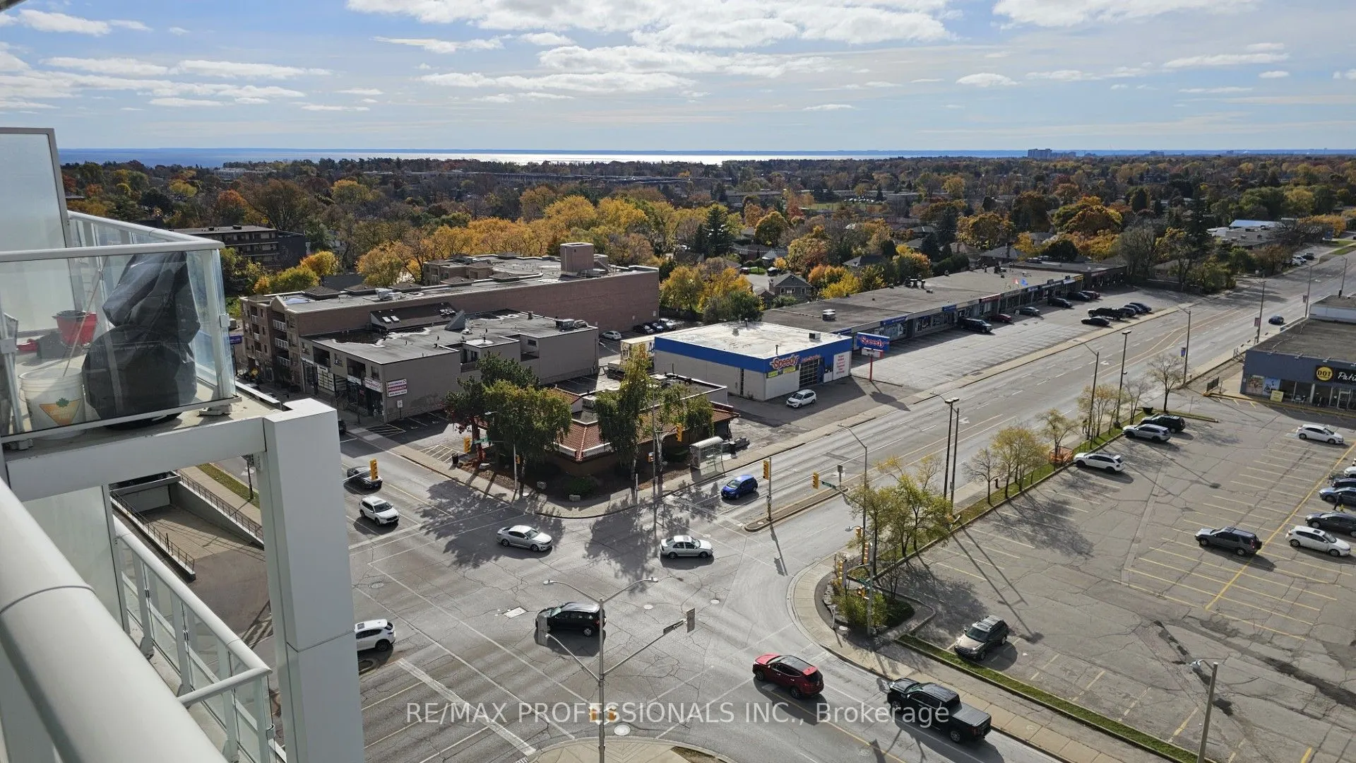 55 Speers Road, #1011