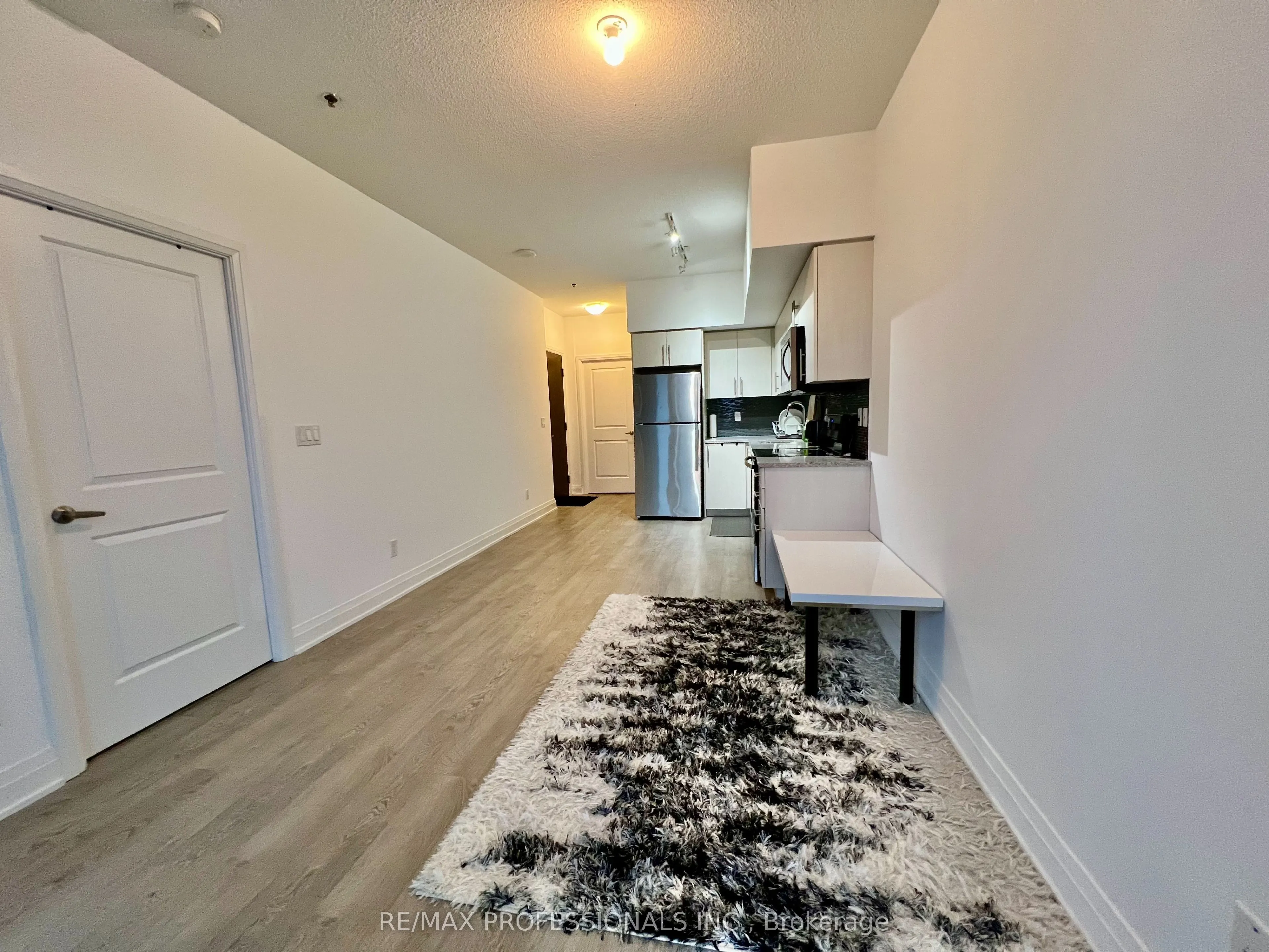 55 Speers Road, #1011