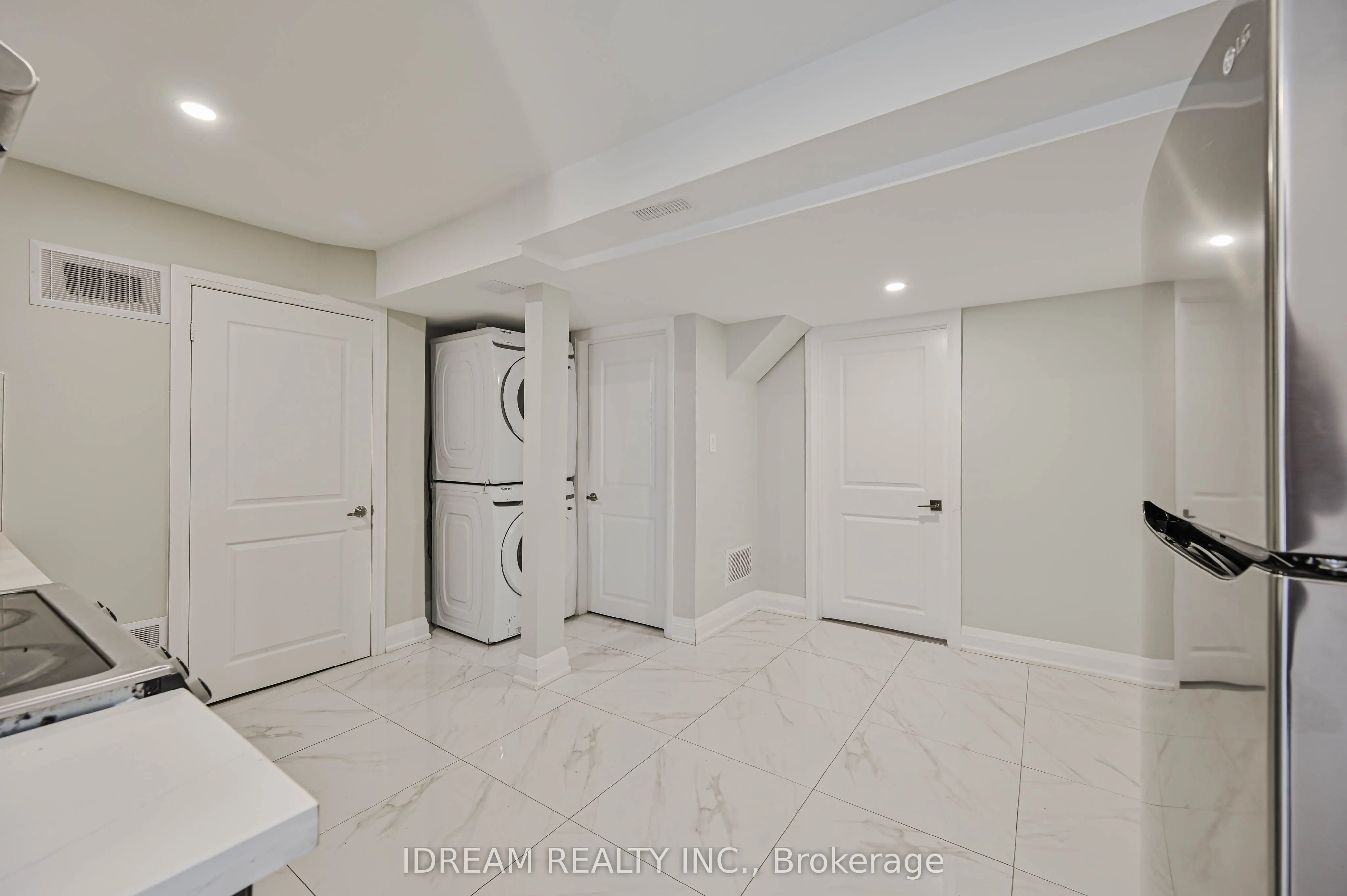 73 Brushwood Drive
