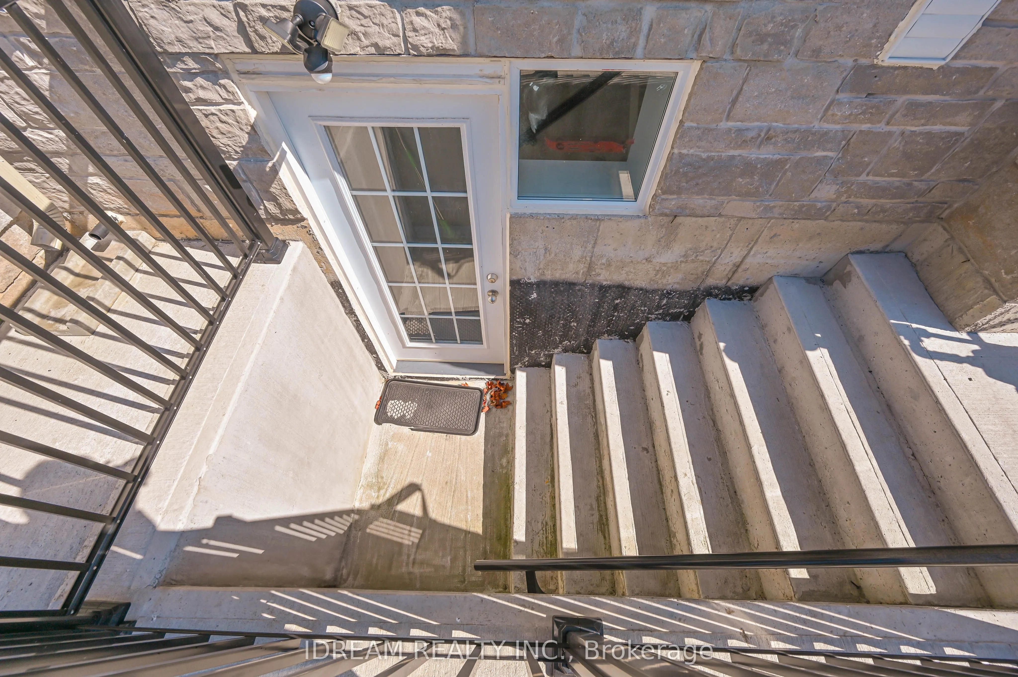 73 Brushwood Drive