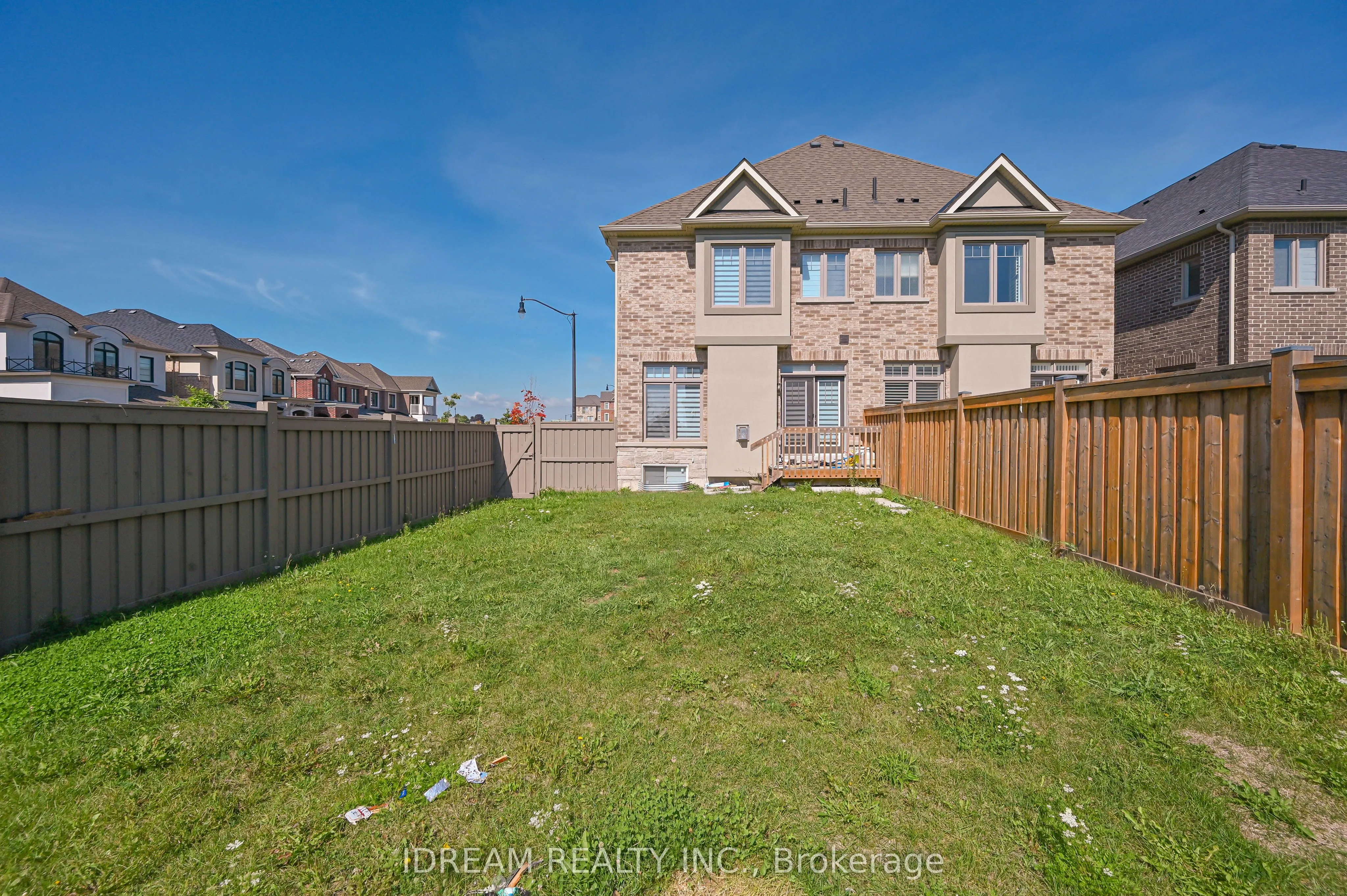 73 Brushwood Drive