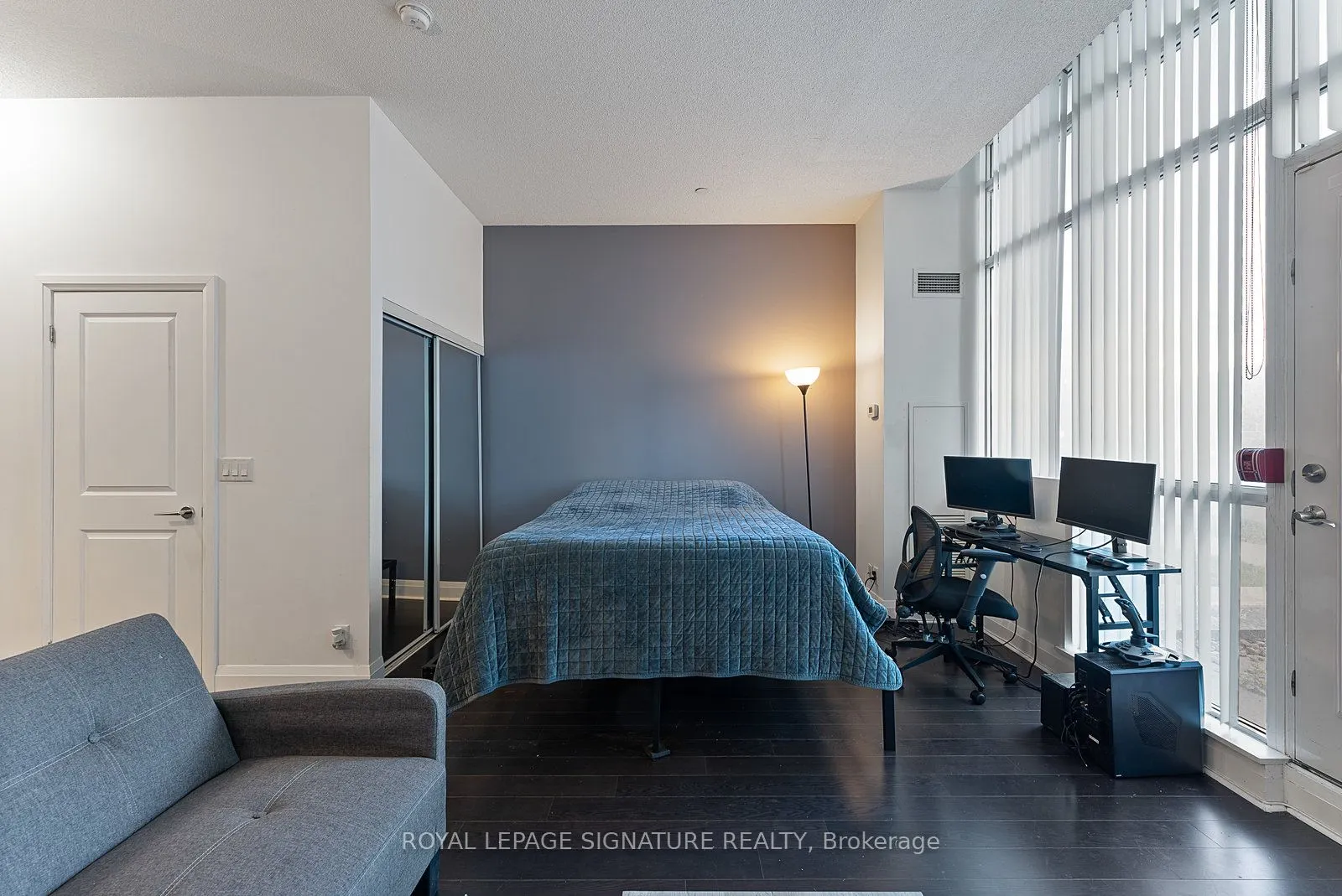 1185 The Queensway Avenue, #104