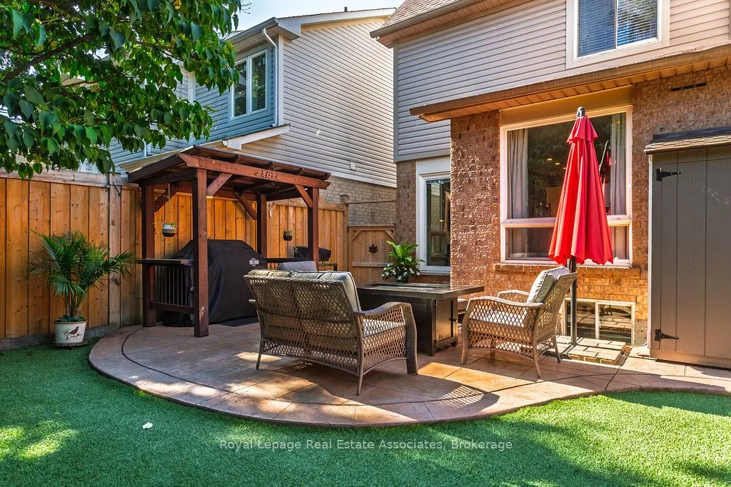 2221 Bluegrass Lane