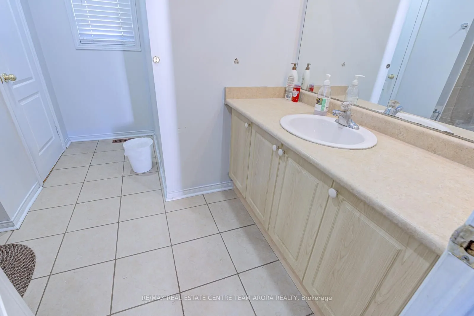 2 Clovercrest Drive