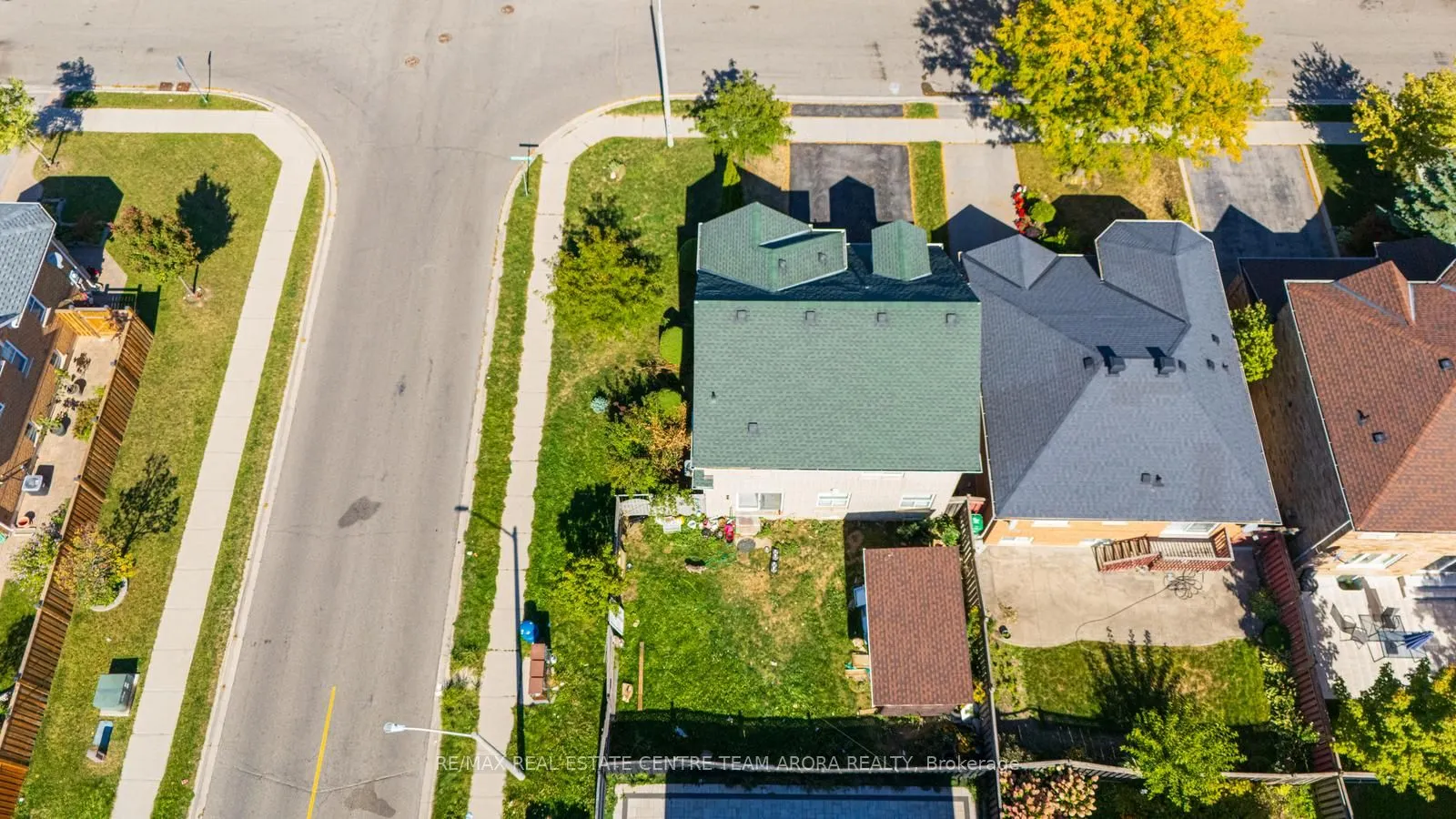 2 Clovercrest Drive