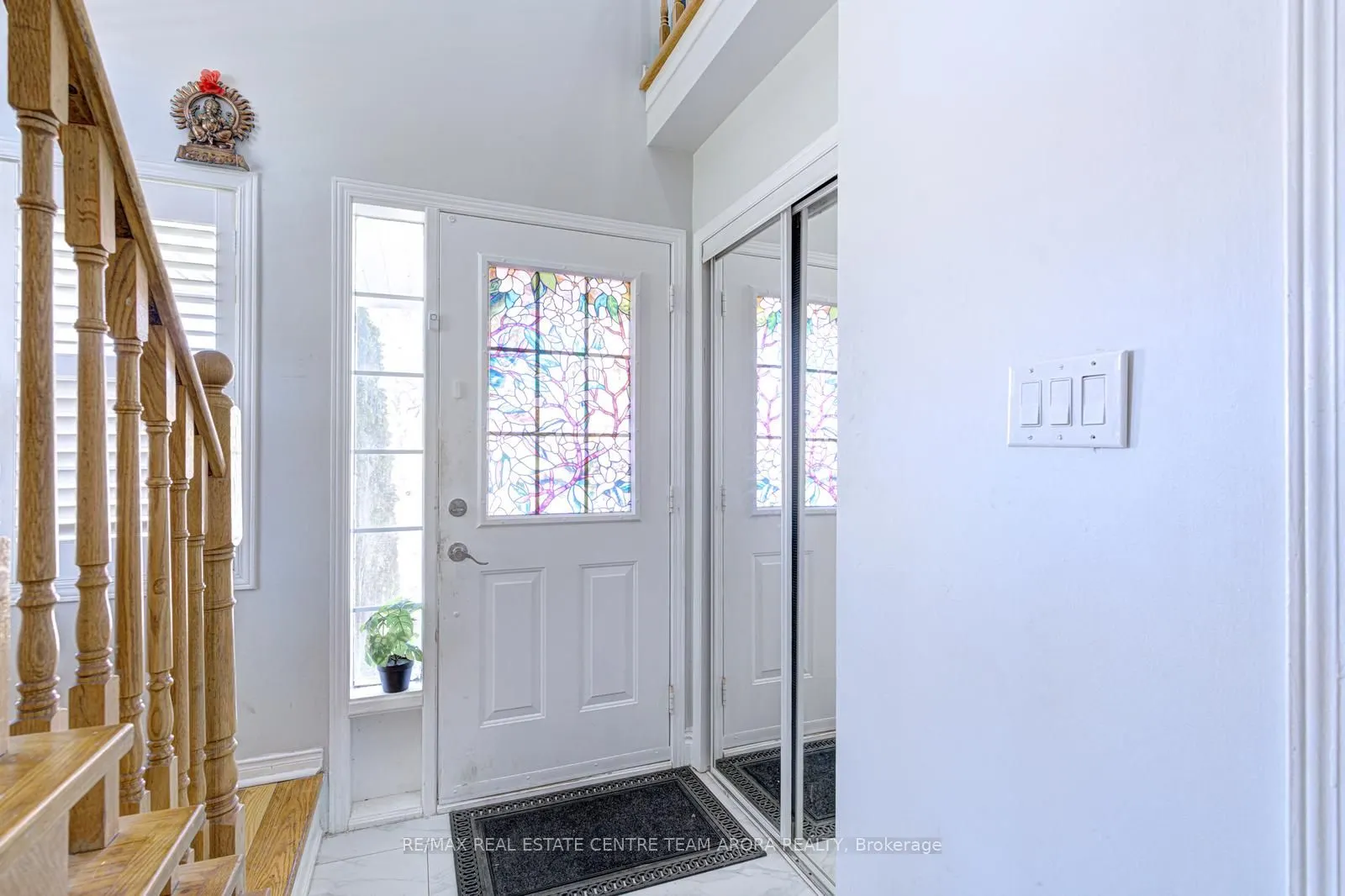 2 Clovercrest Drive