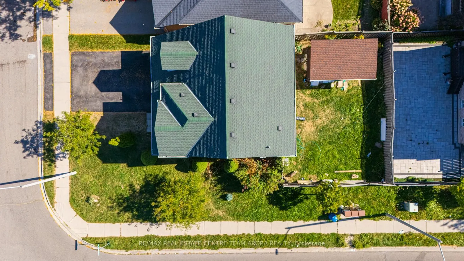2 Clovercrest Drive