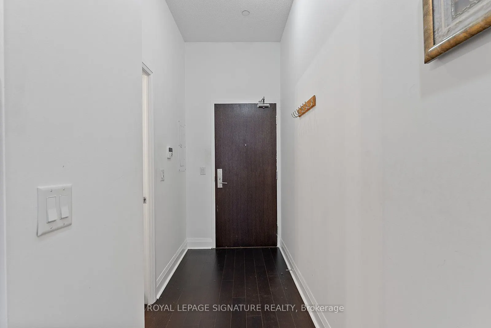 1185 The Queensway Avenue, #104