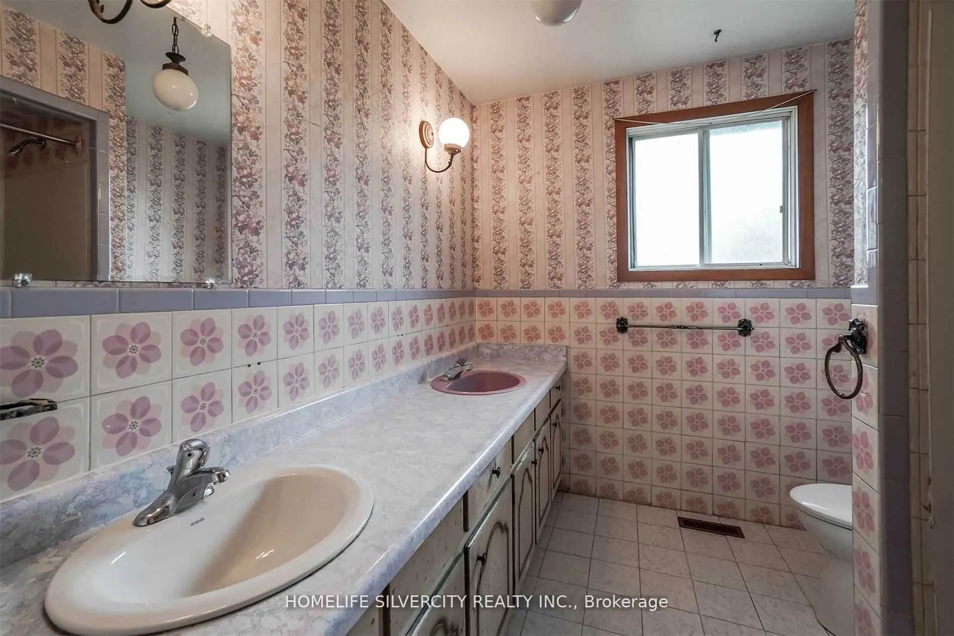 4395 Castlemore Road
