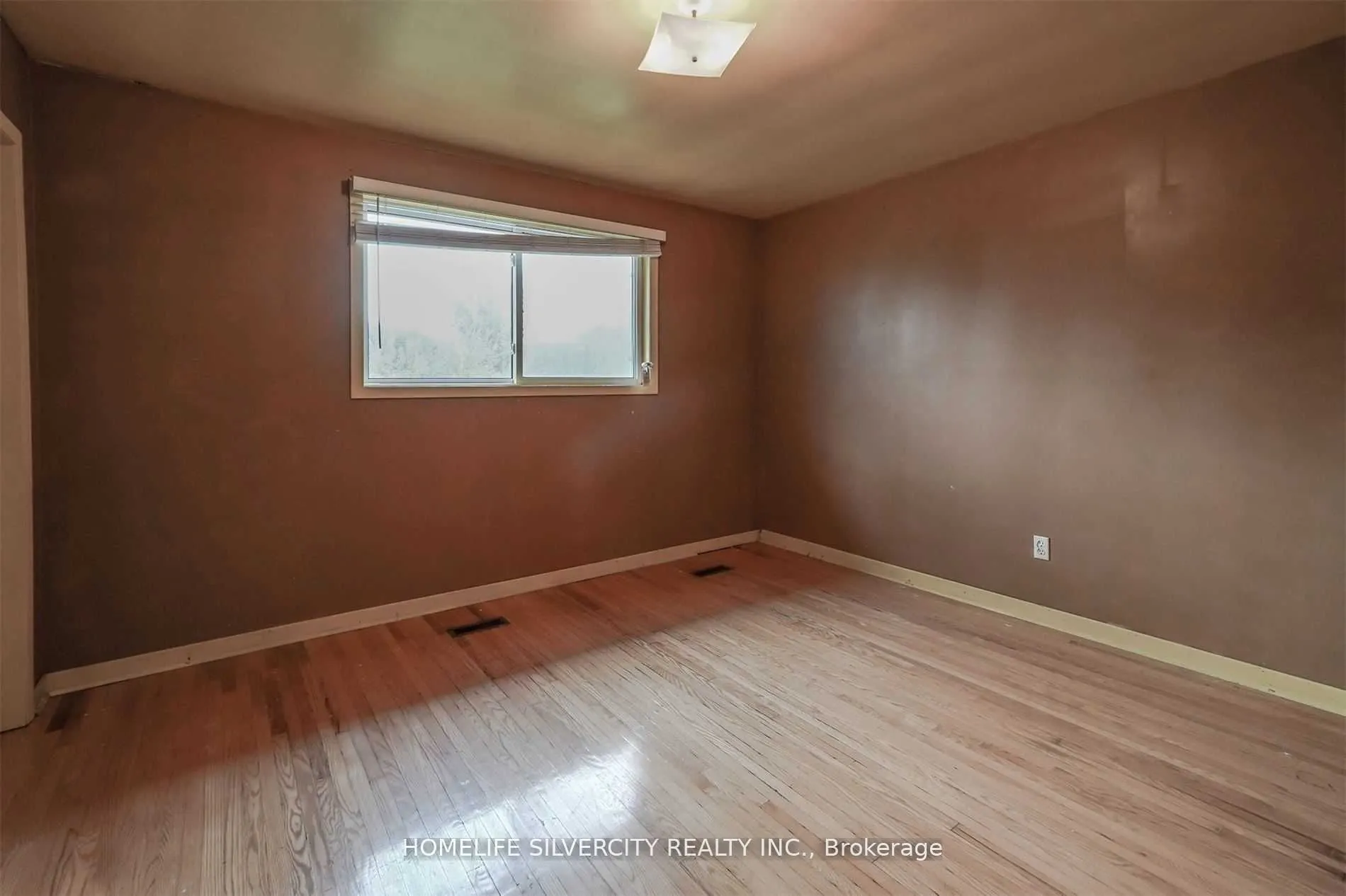 4395 Castlemore Road