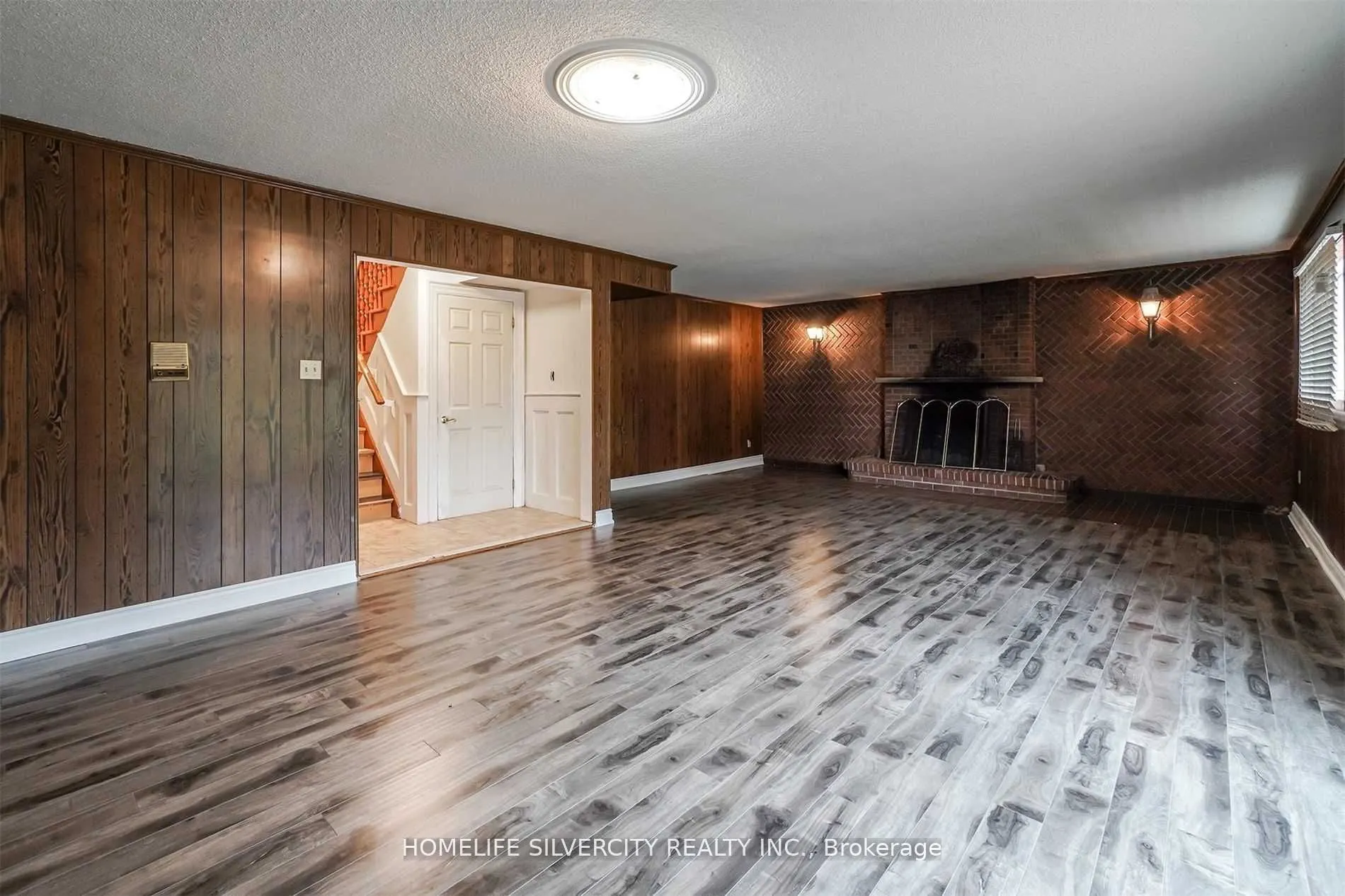 4395 Castlemore Road