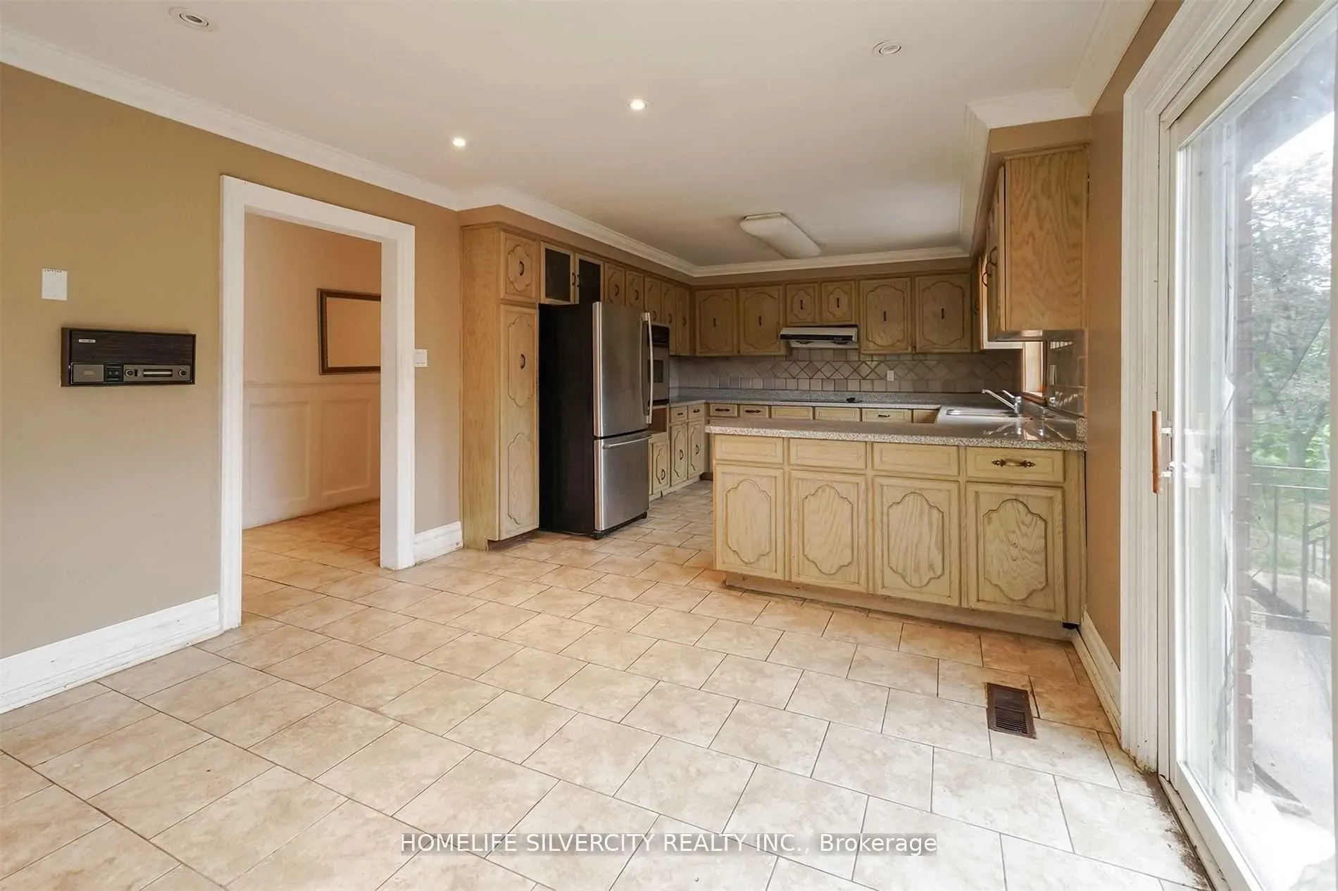 4395 Castlemore Road