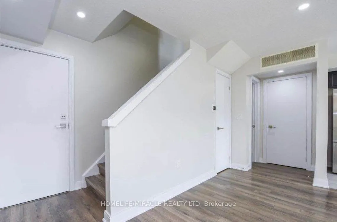 100 Dufay Road, #40